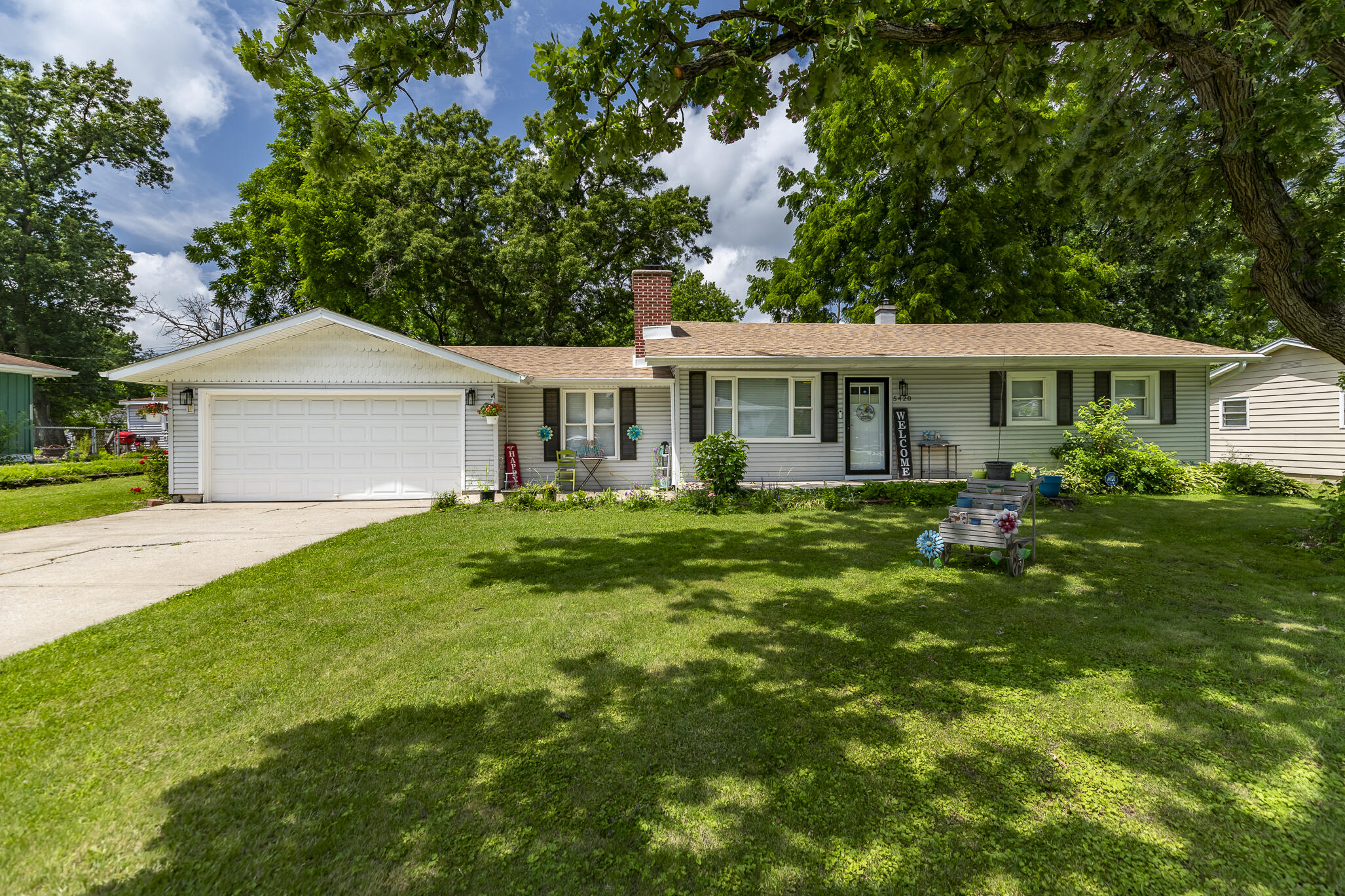 5420 Marcella Road Property Photo 1