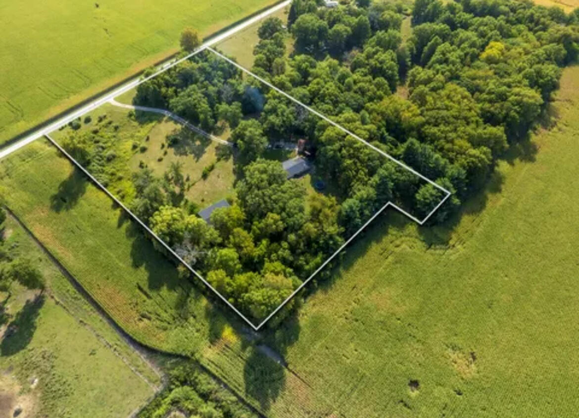 688 County Road 1100