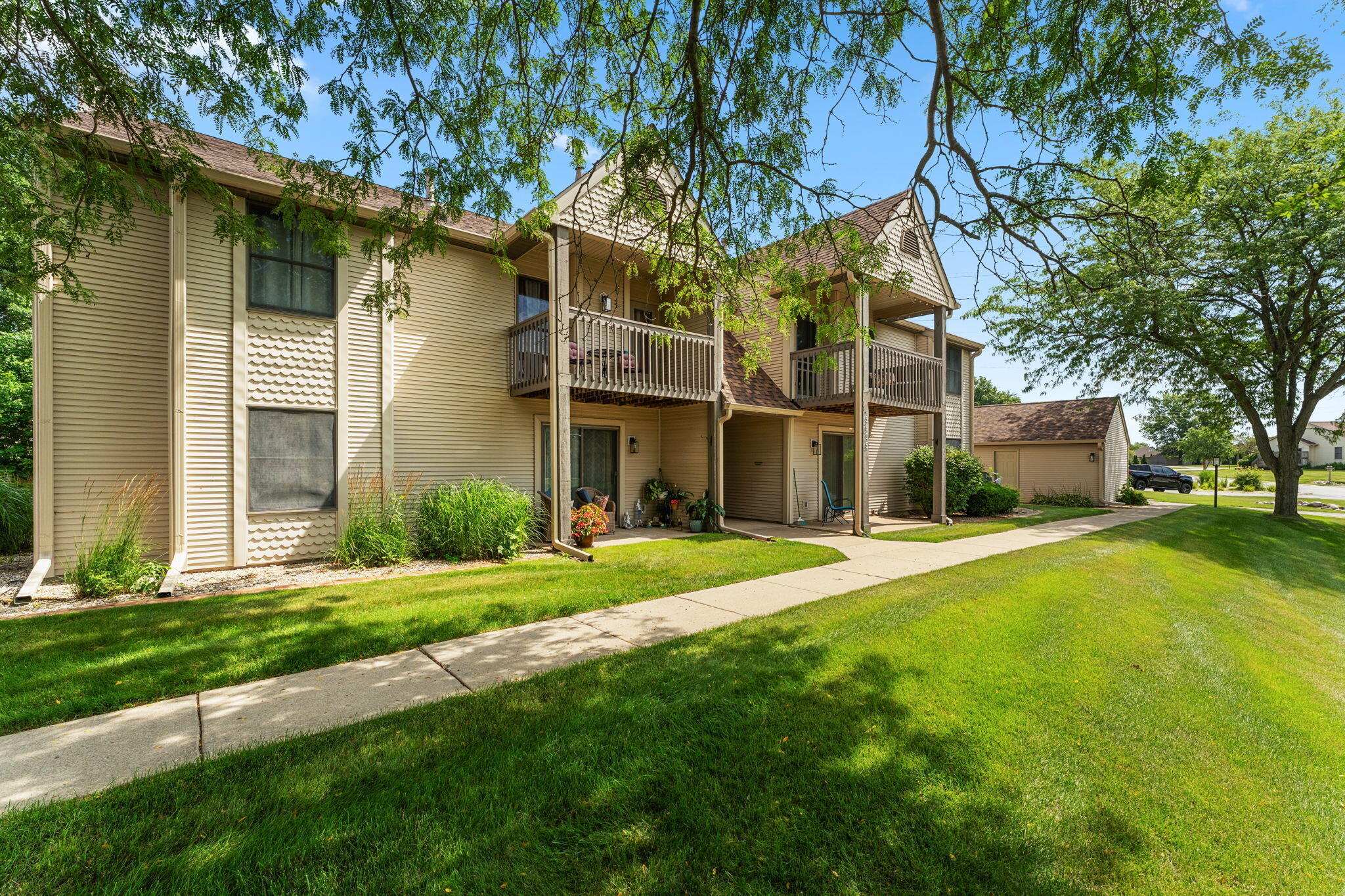 3605 Timberbridge Drive #h