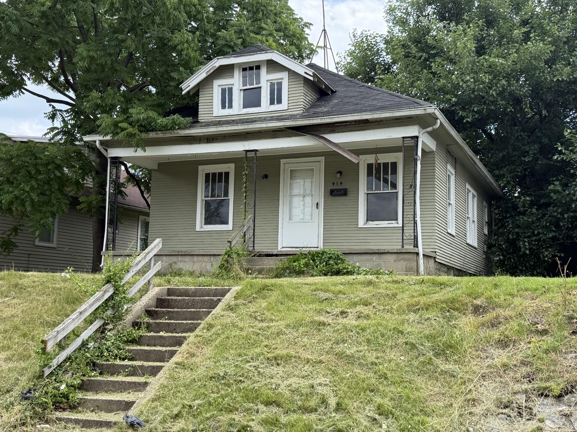 414 E Fairview Avenue Property Photo 1