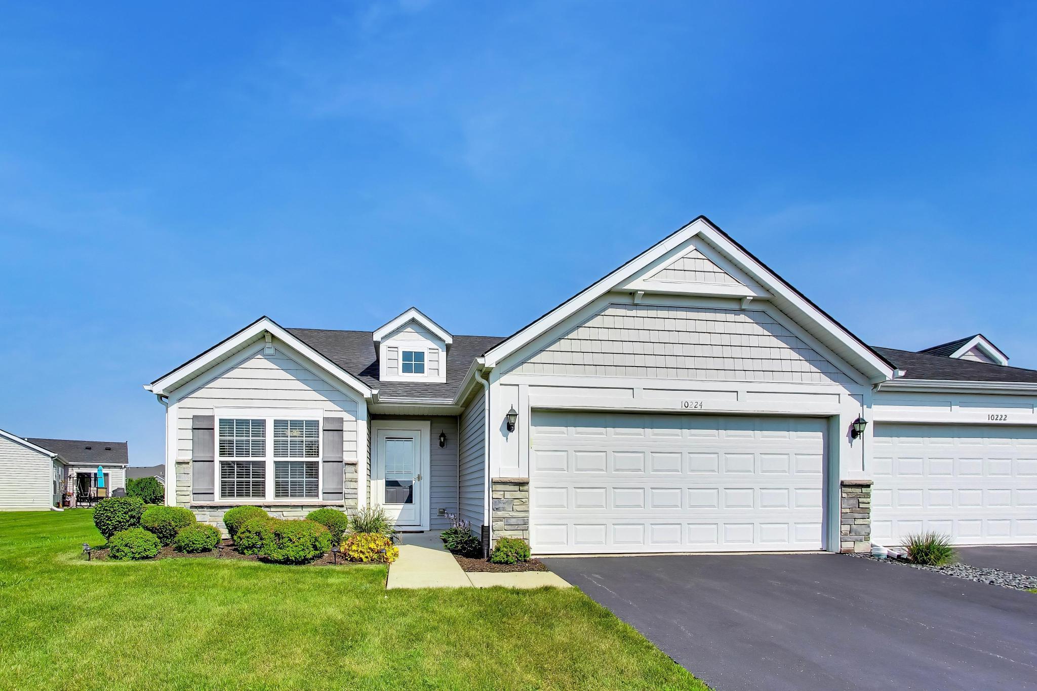 10224 Pickett Way Property Photo 1