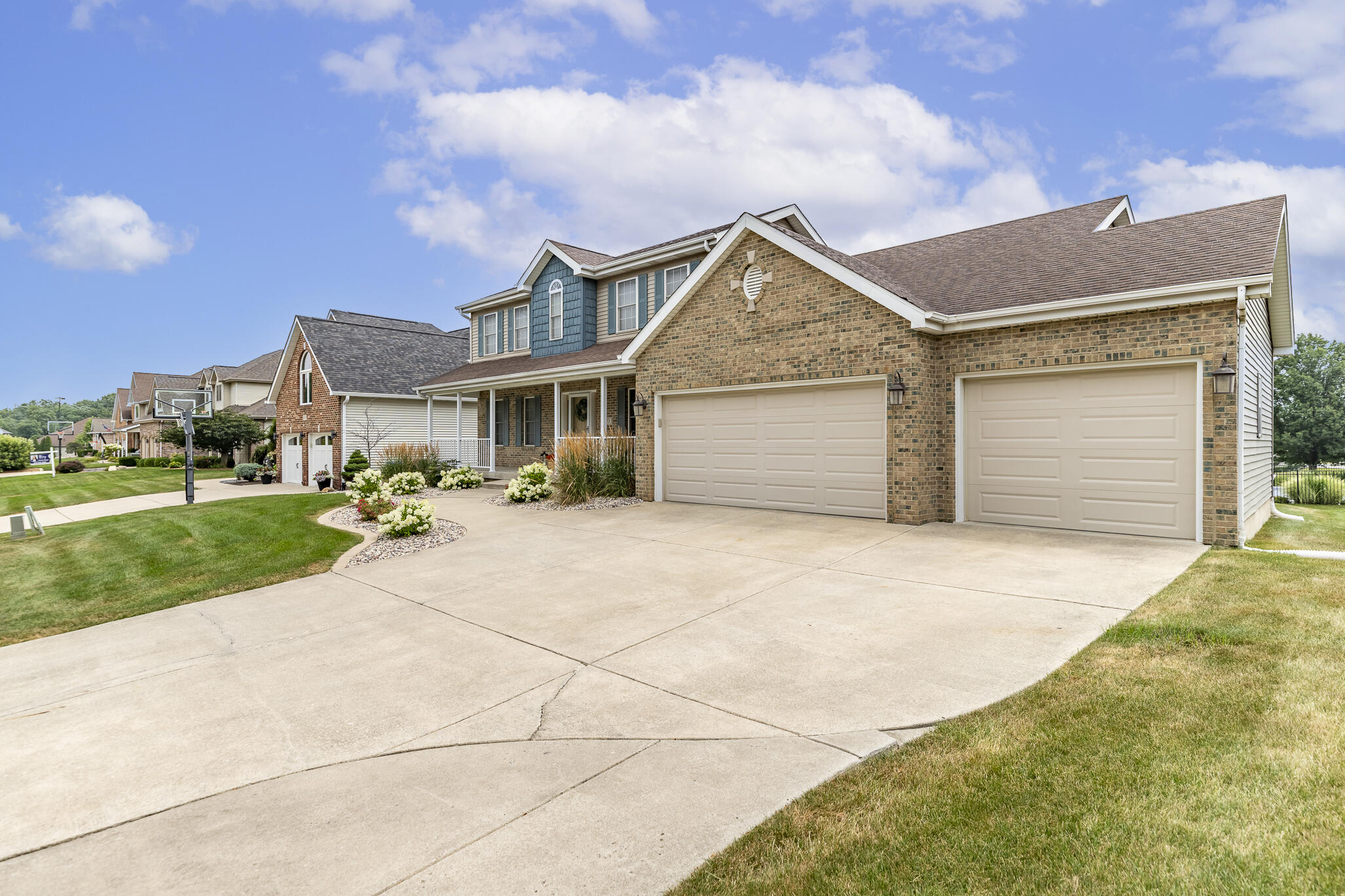 673 Davis Circle Property Photo 1