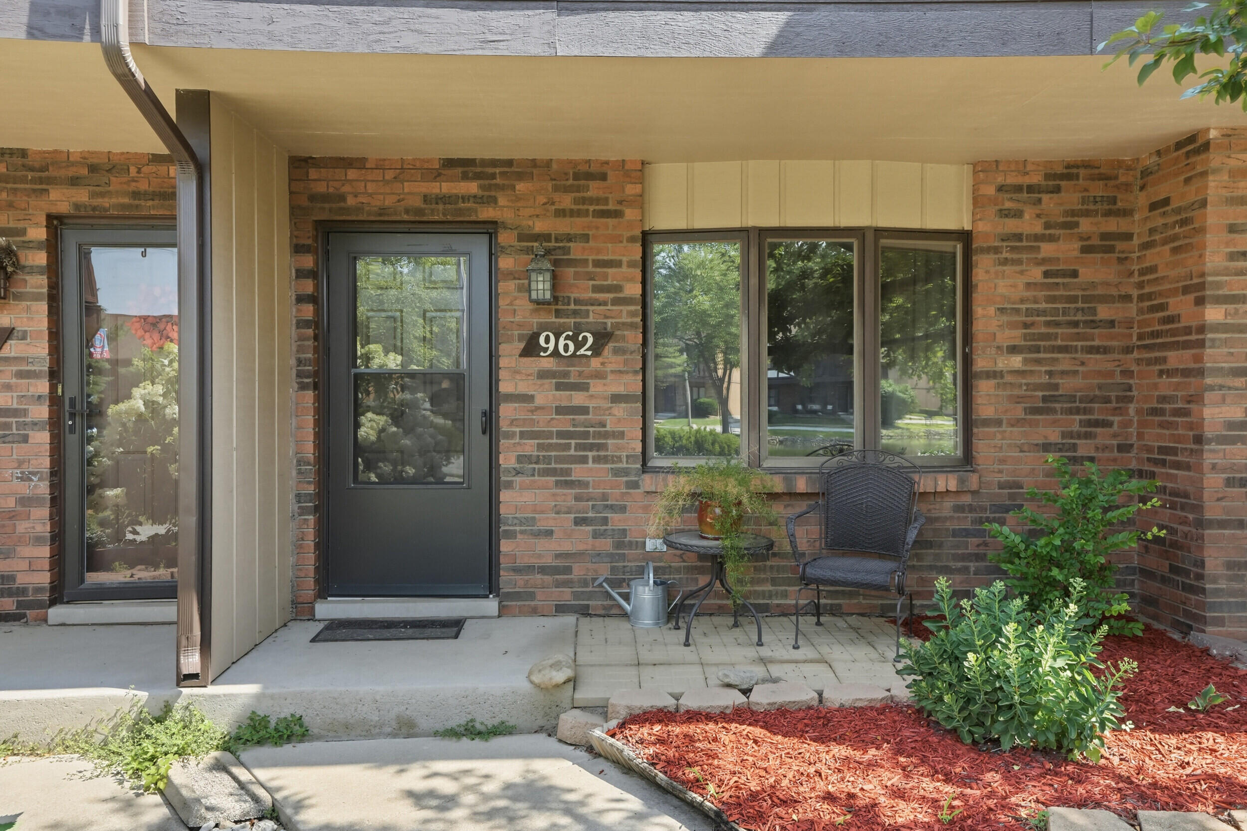 962 Jordan Circle Property Photo 1