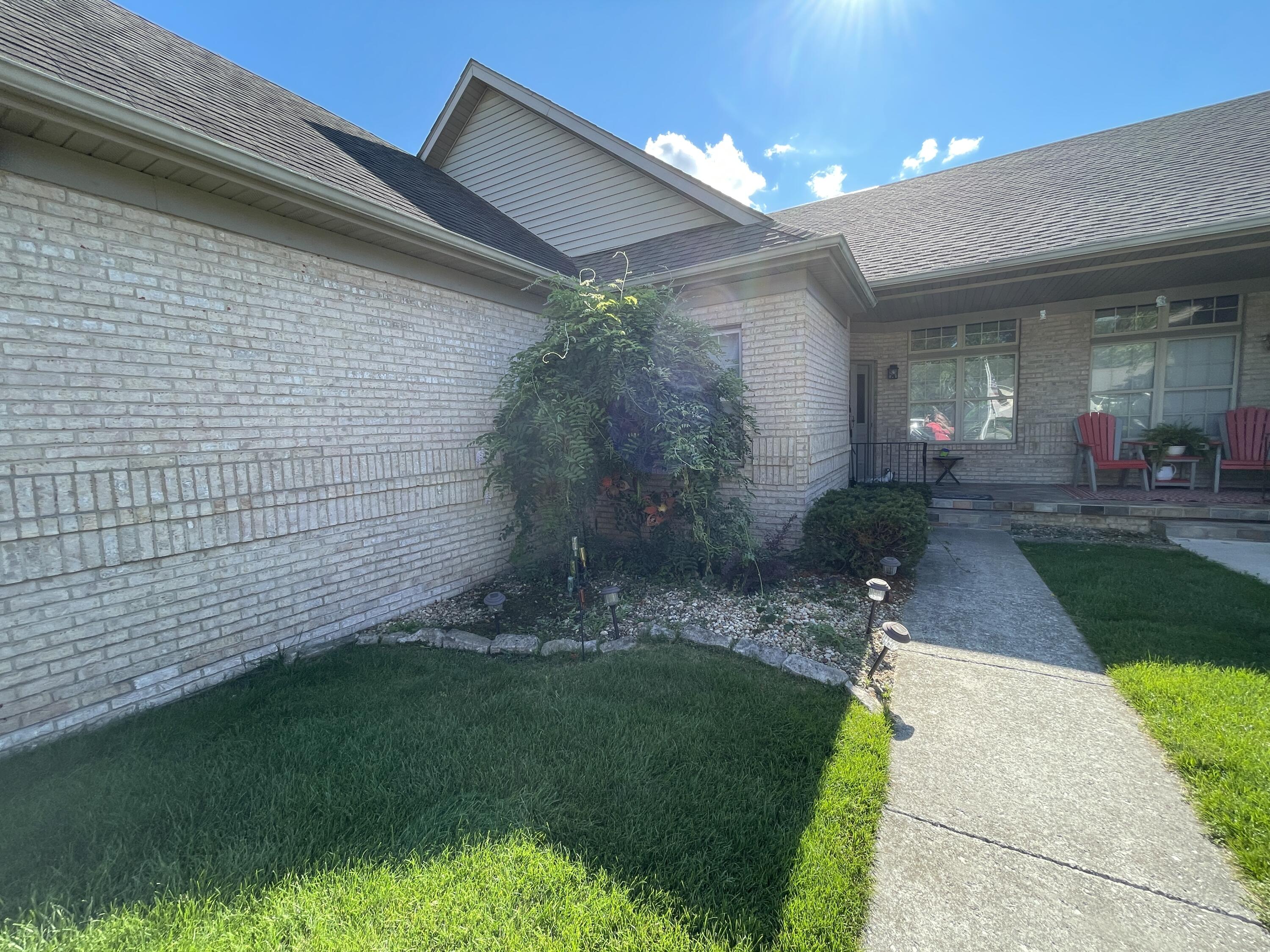 306 Carnation Street Property Photo 1