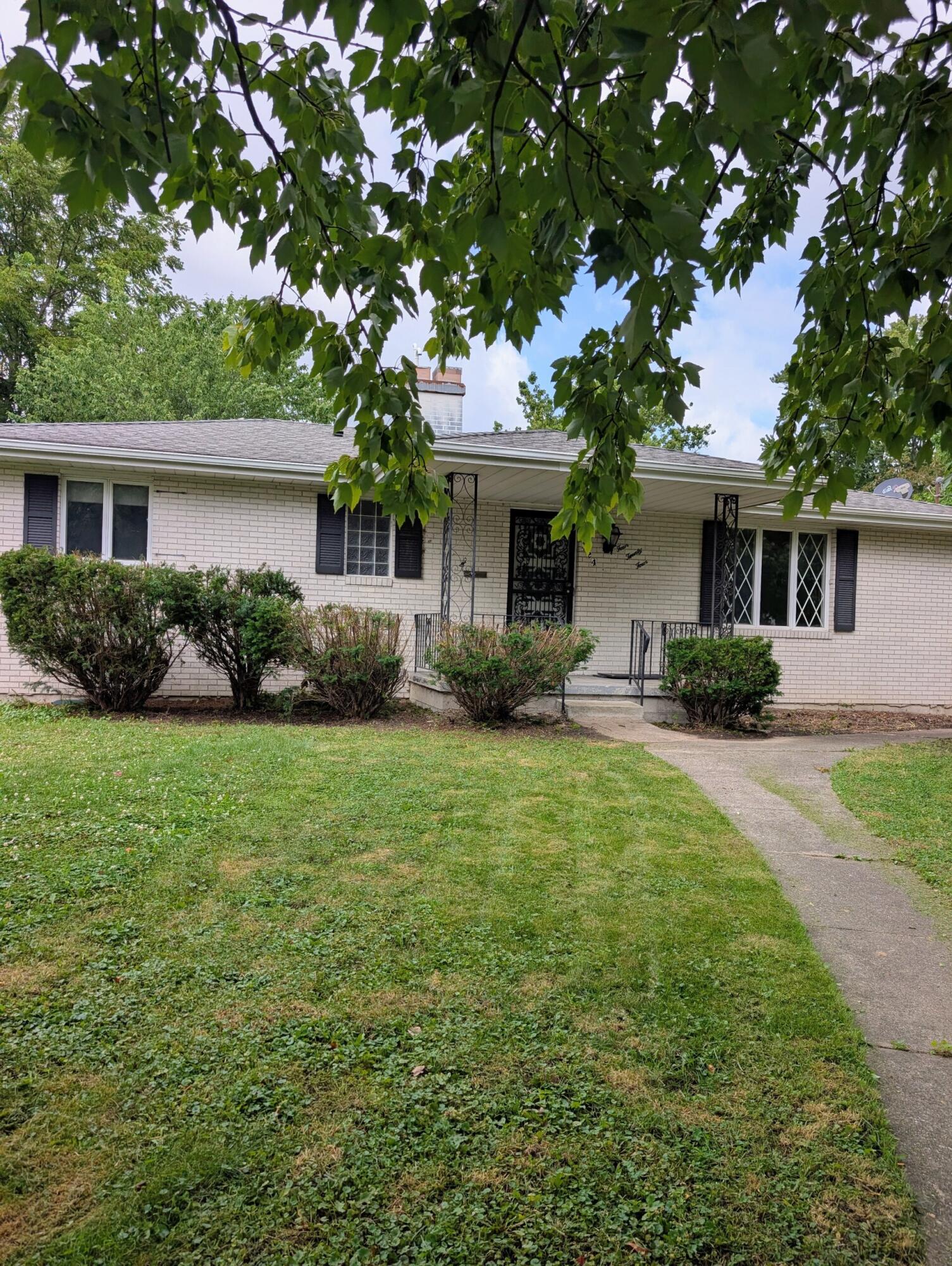 424 E Joliet Street