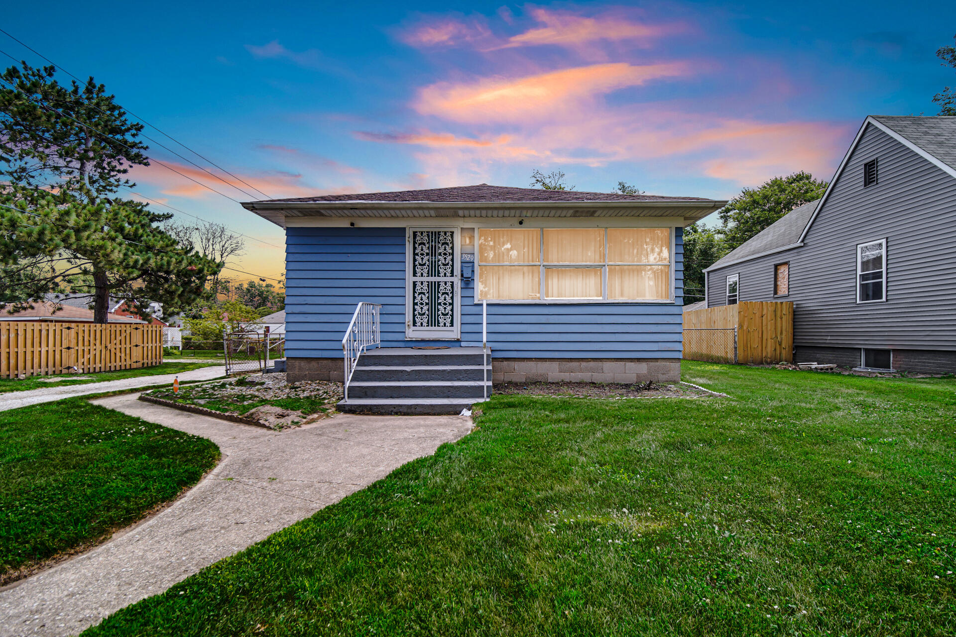 3529 Lincoln Street Property Photo 1