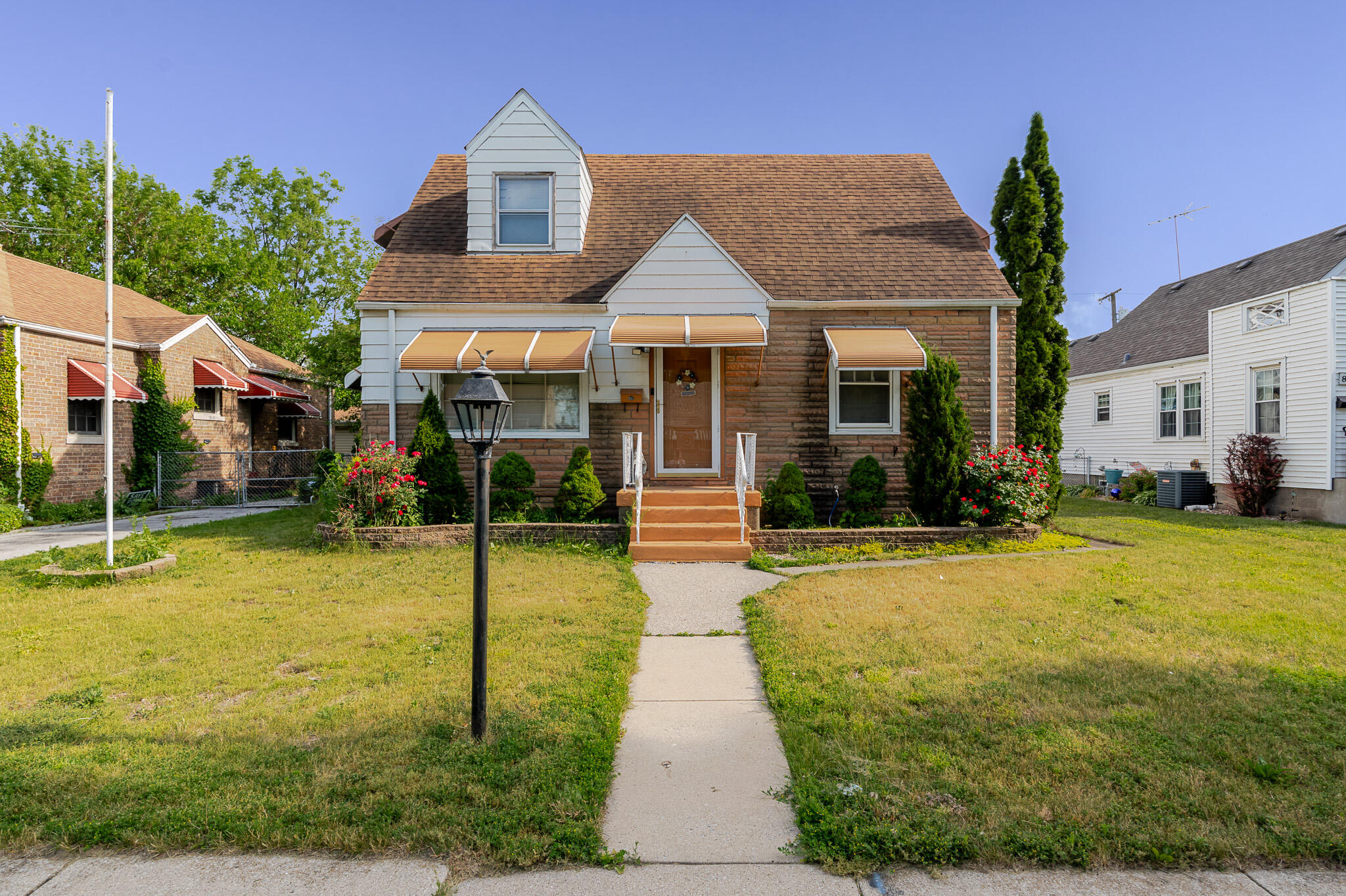 902 173rd Street Property Photo 1