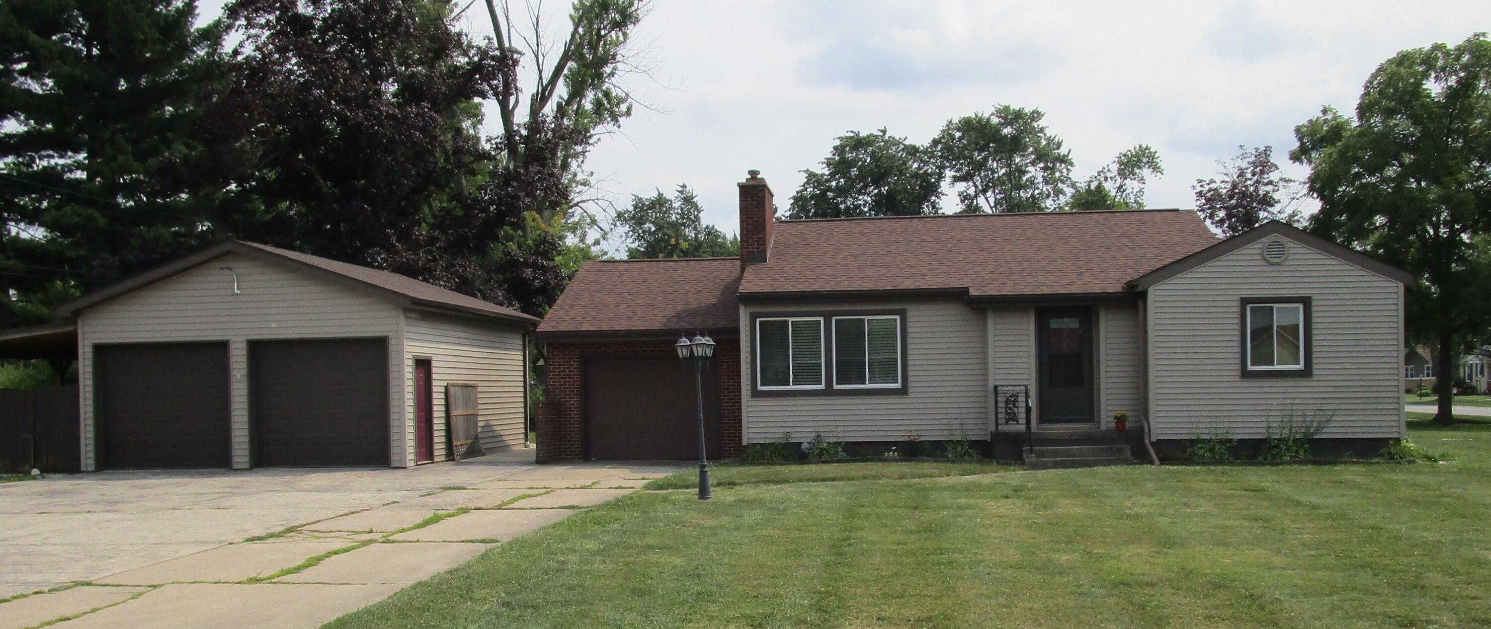 1105 E Rand Street Property Photo 1