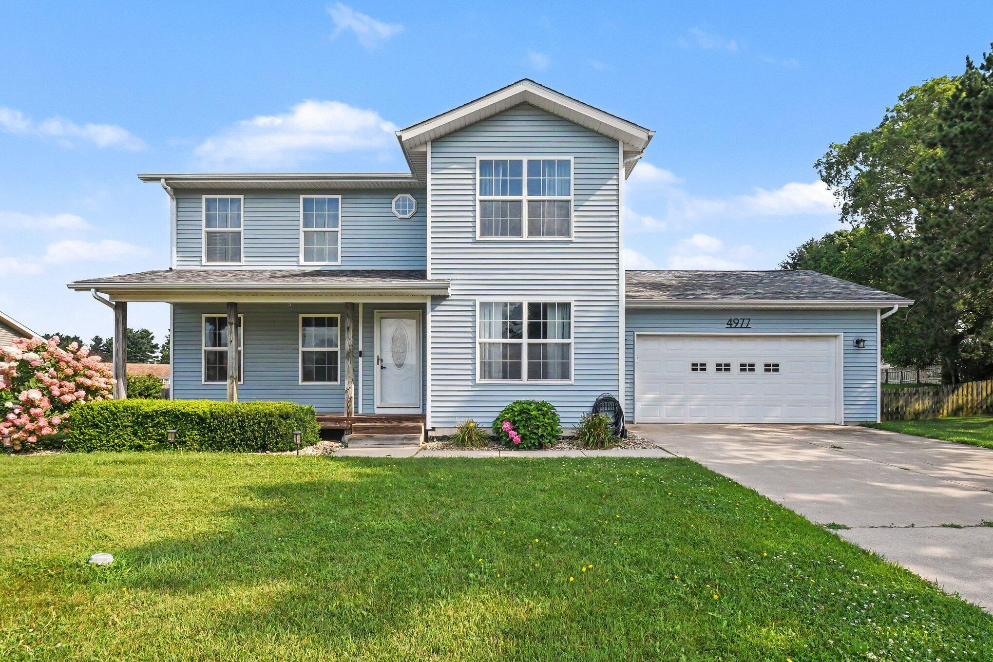 4977 E Robin Court Property Photo 1