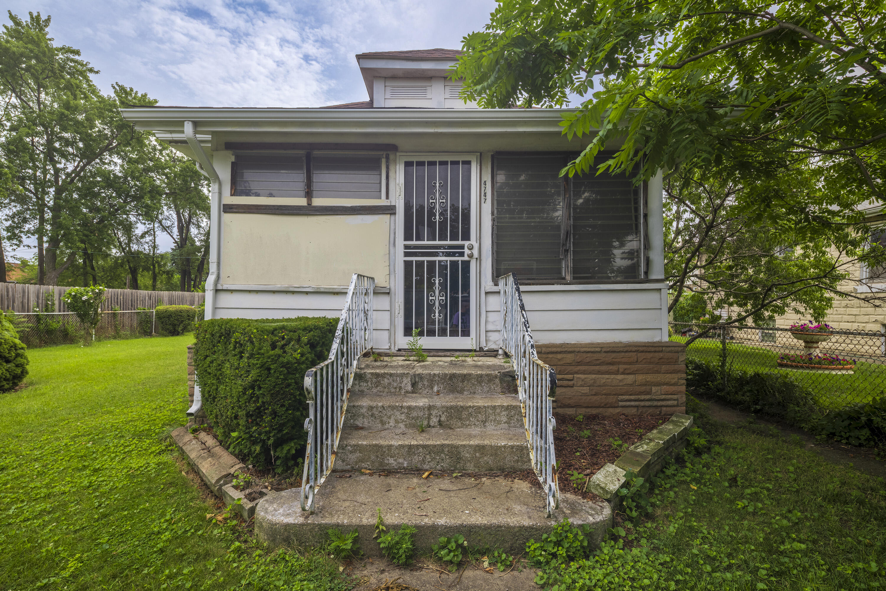 4747 Drummond Street Property Photo 1