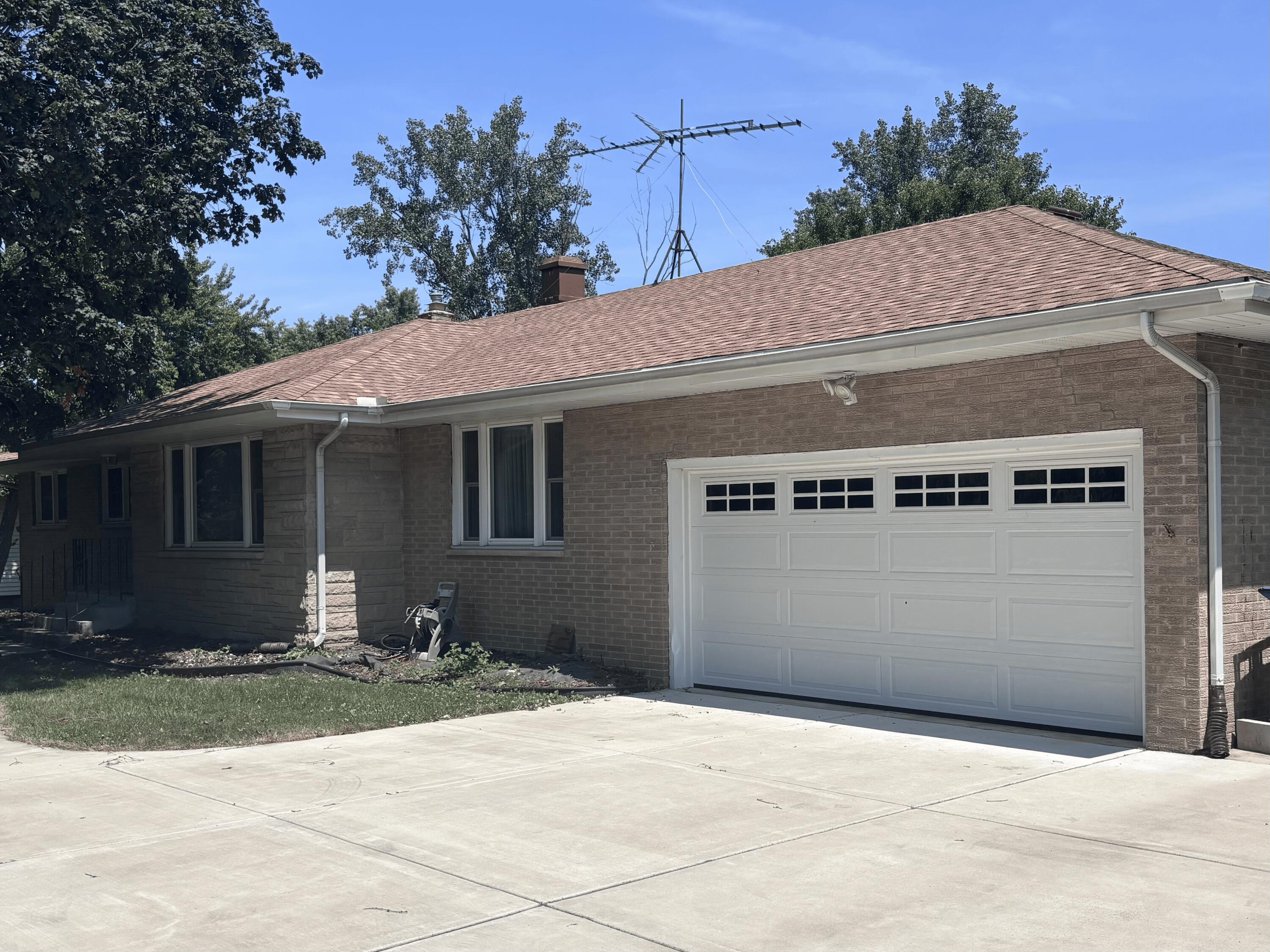 8817 Lee Street Property Photo 1