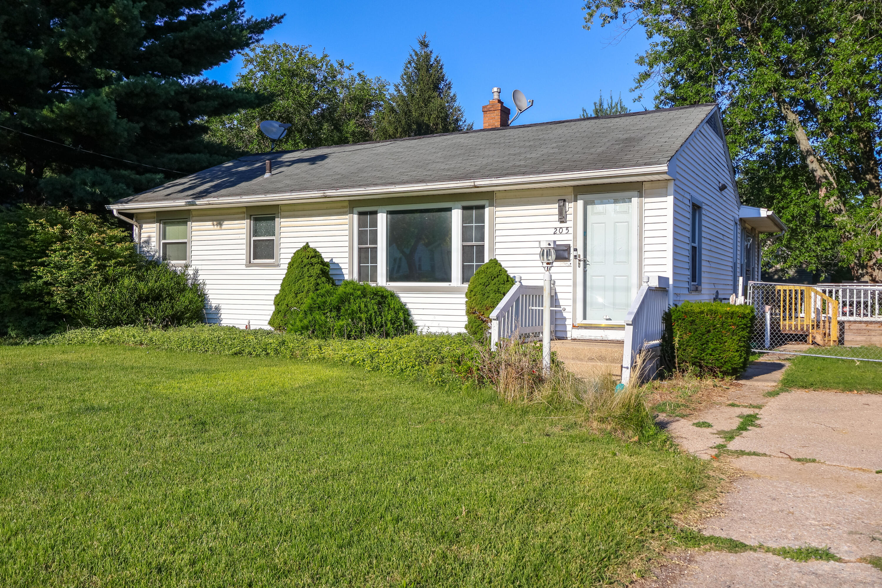 205 Grace Street