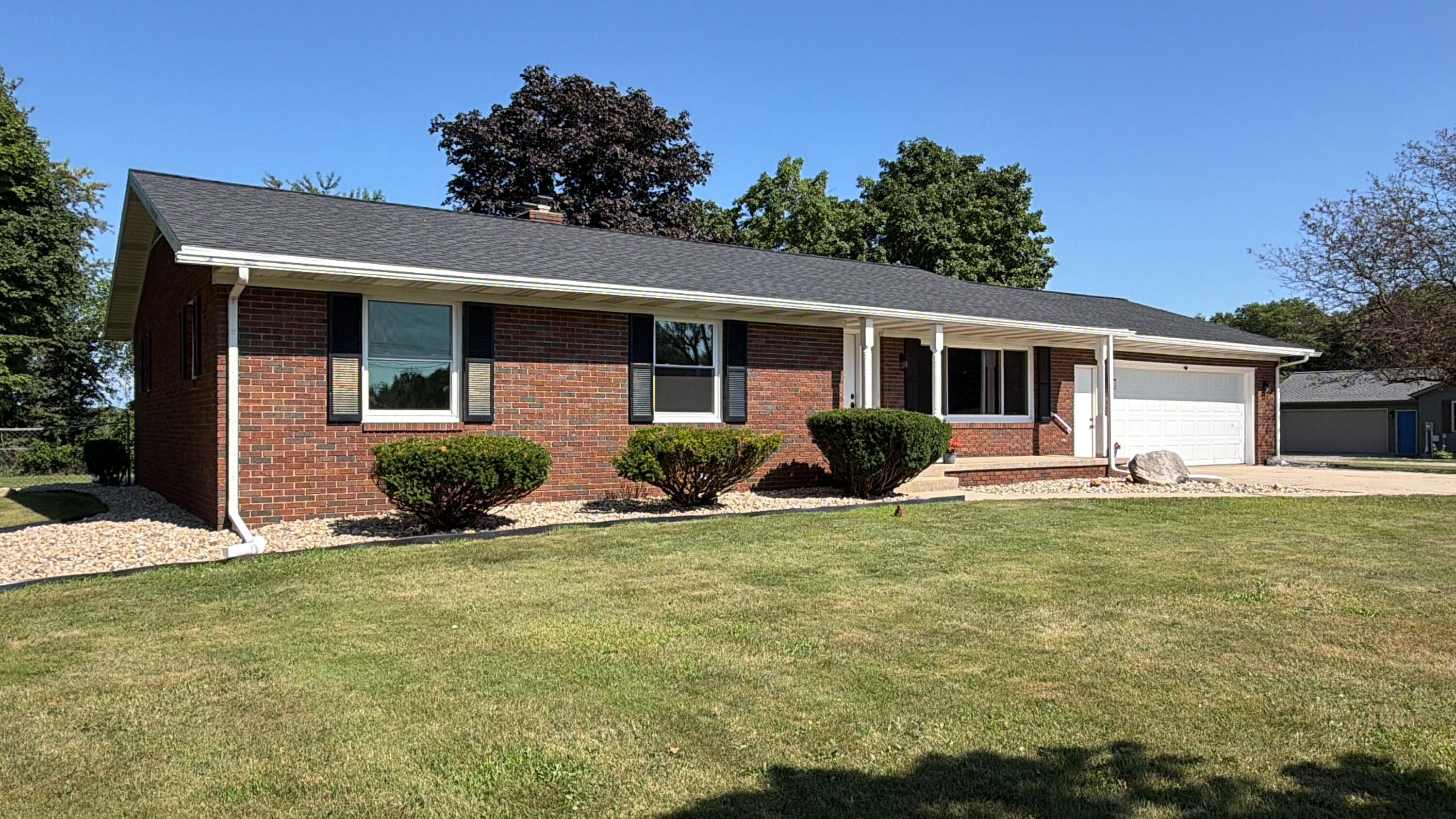100 S 500 Property Photo 1