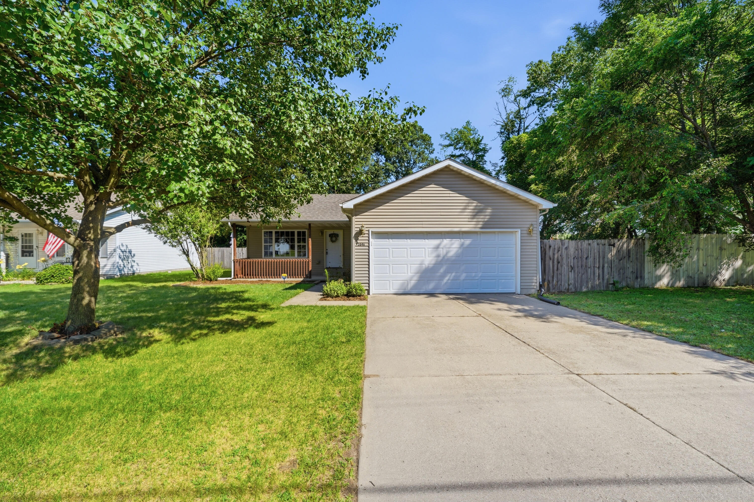 3846 Schneider Street Property Photo 1