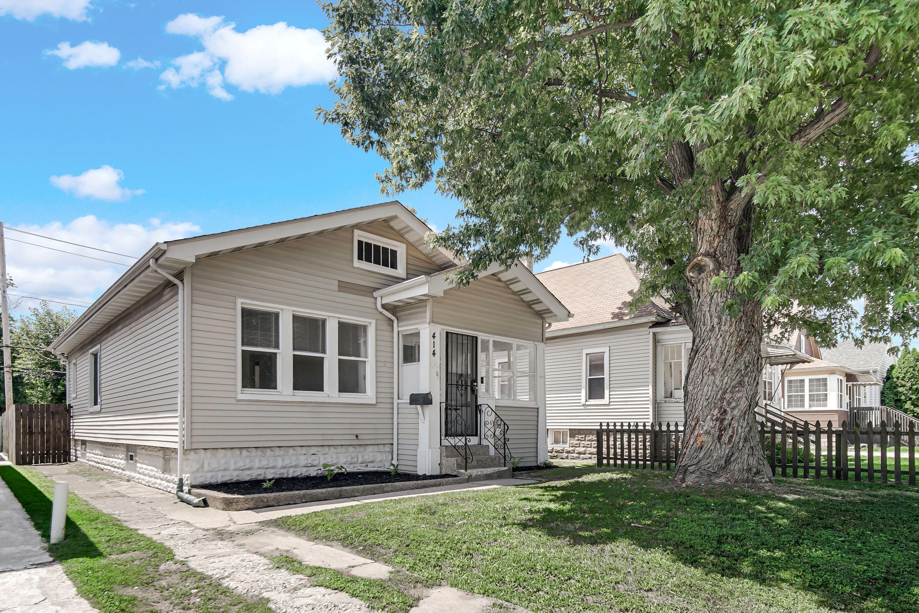 414 165th Street Property Photo 1