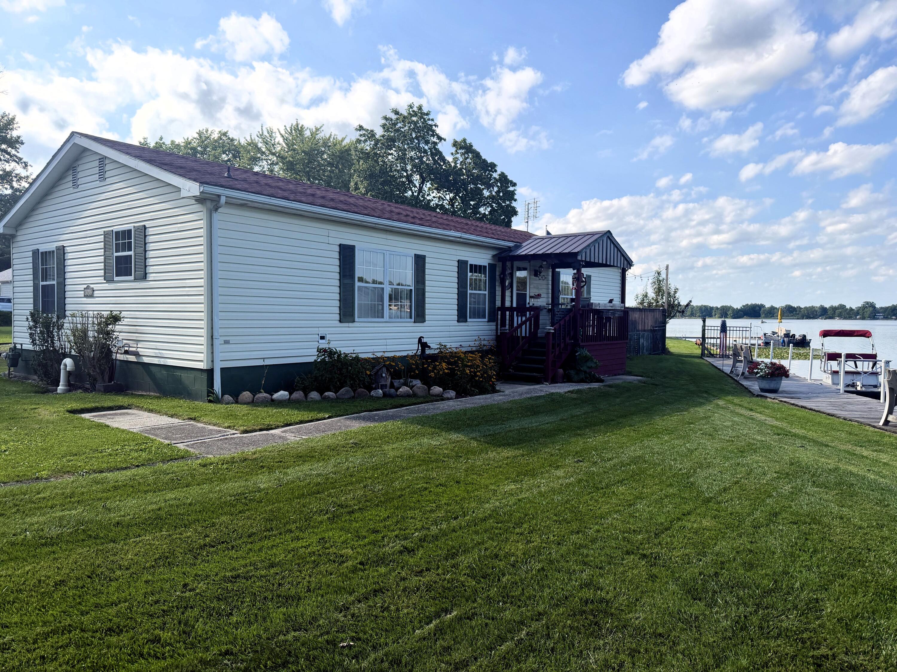 11612 W South Park Road Property Photo 1