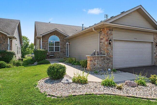 1446 Bohling Place