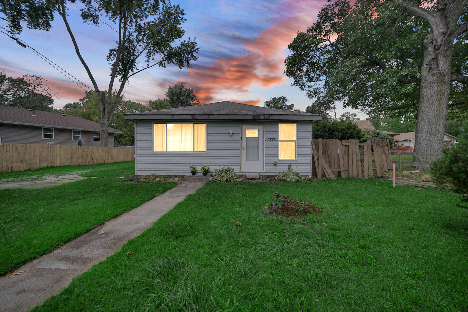 2817 Beverly Drive Property Photo 1