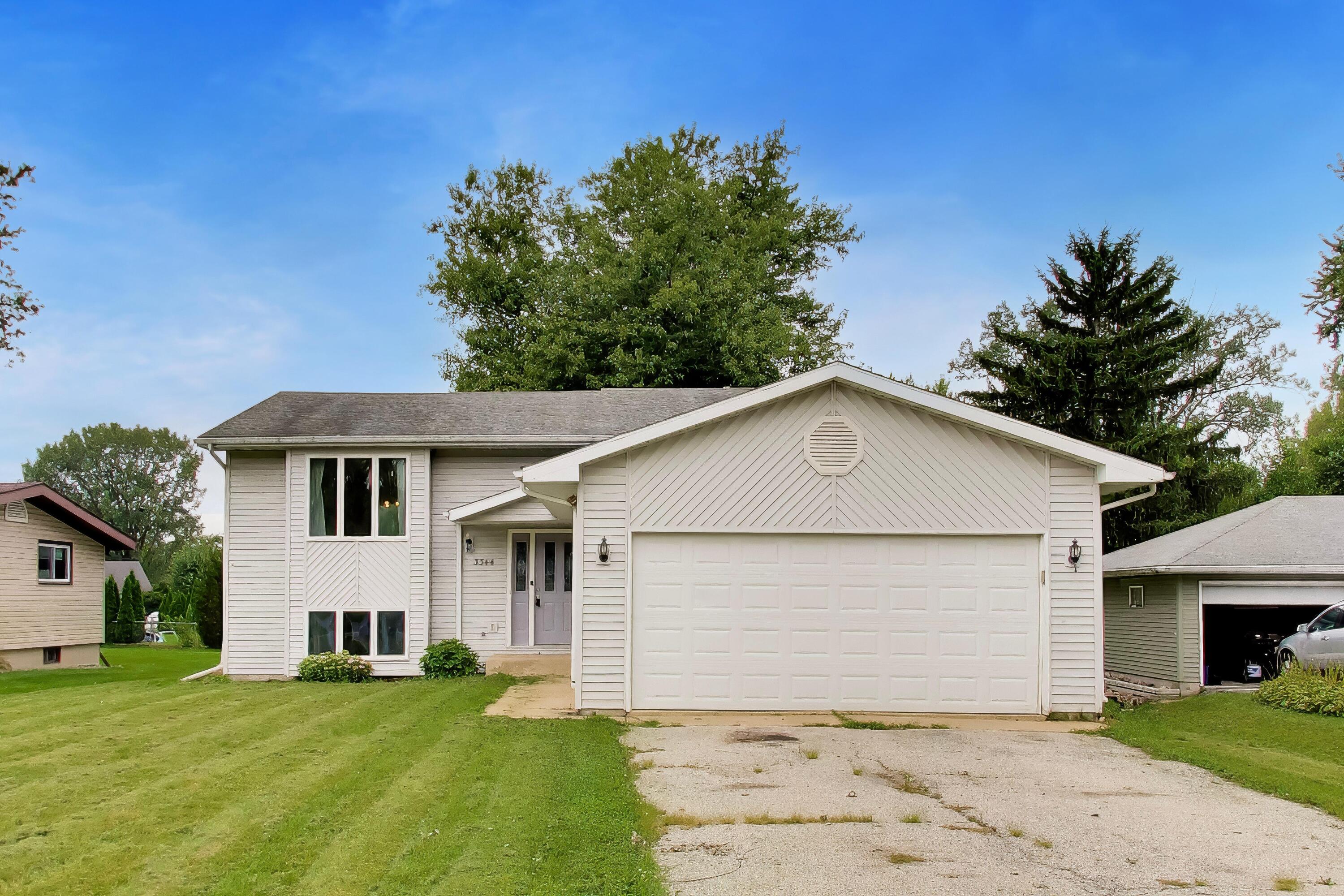 3344 Windy Hill Road Property Photo 1