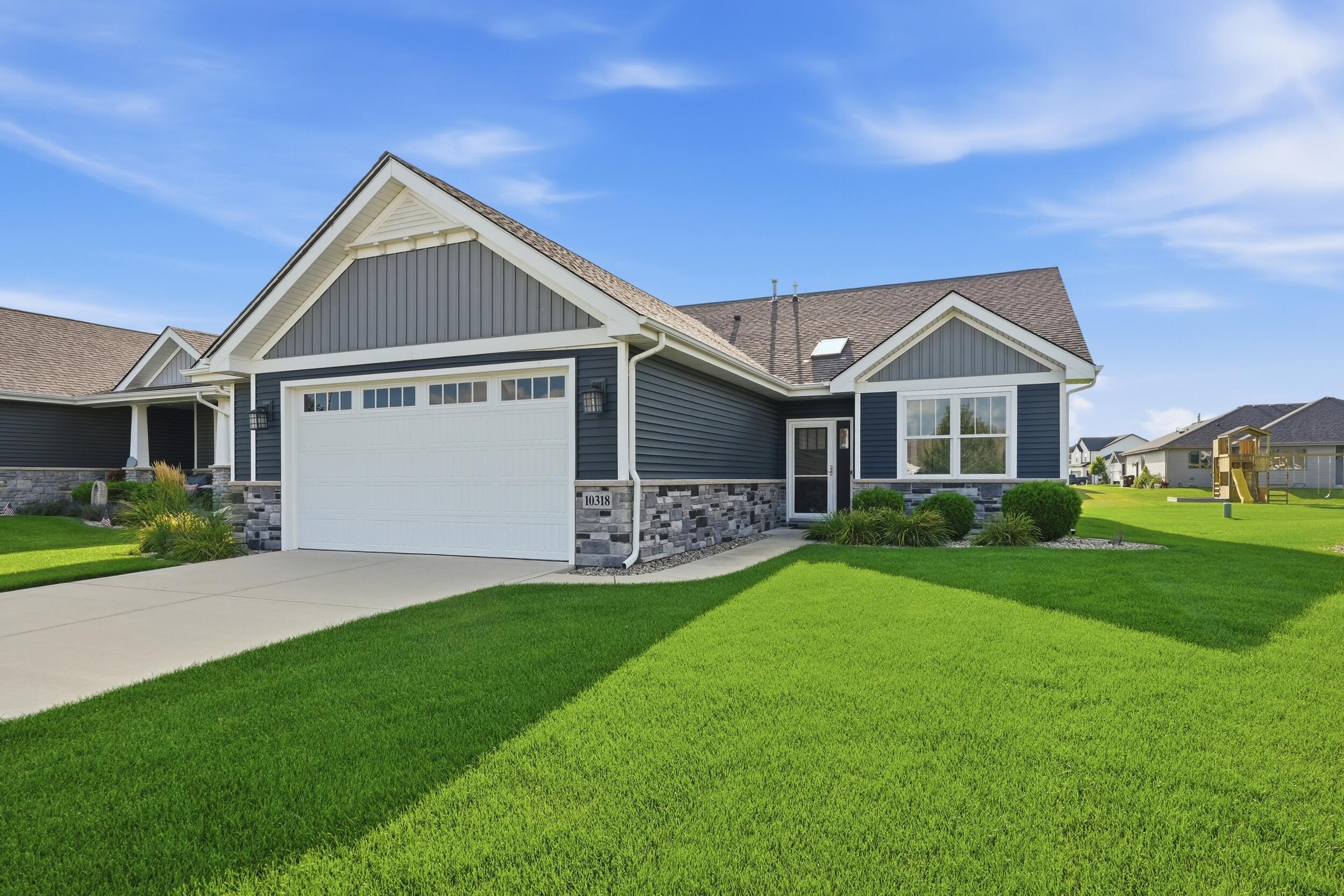 10318 Garnet Way Property Photo 1