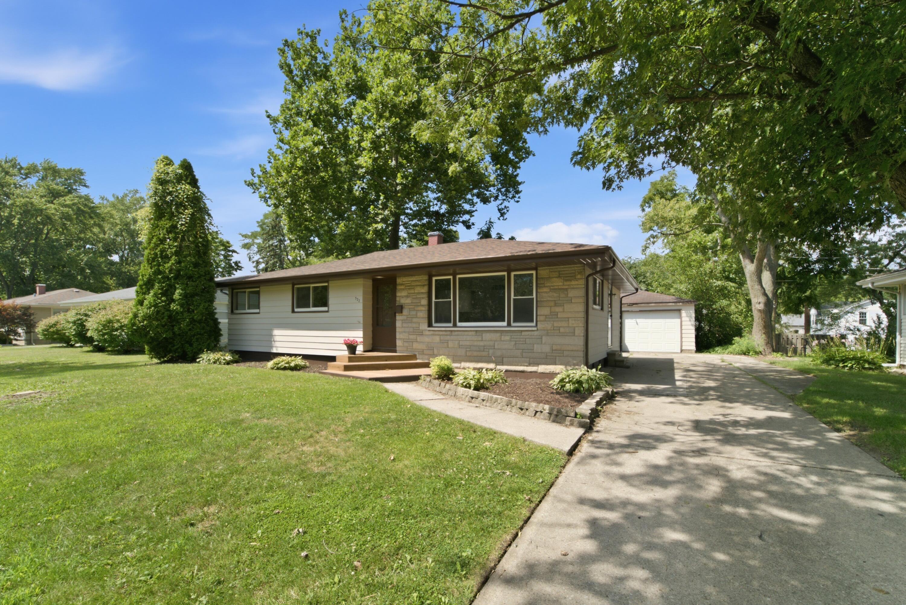 322 Oriole Avenue Property Photo 1