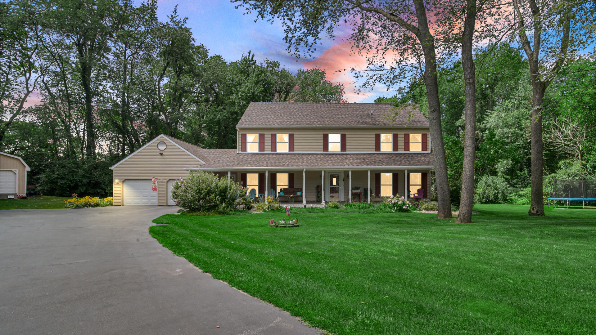 100 N Pawnee Court