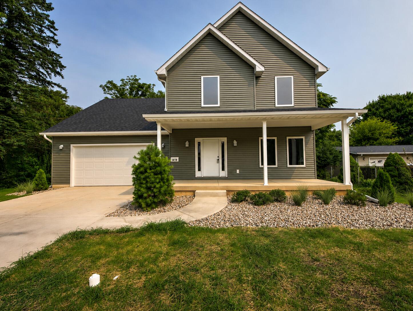 1419 2nd Street Property Photo 1