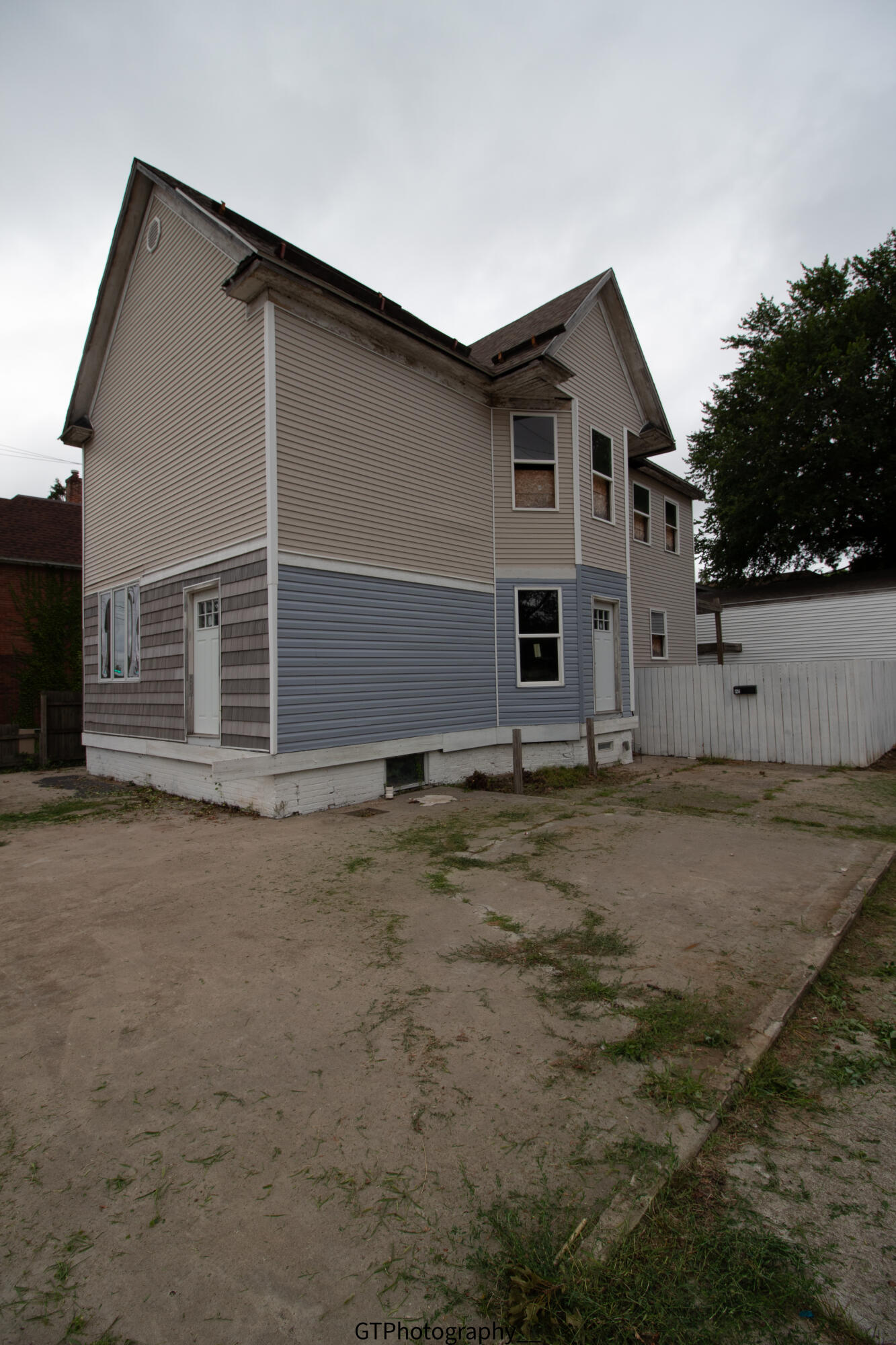 1214 E Michigan Boulevard