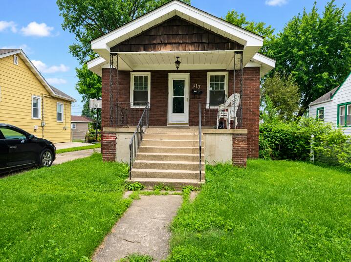 913 170th Street Property Photo 1