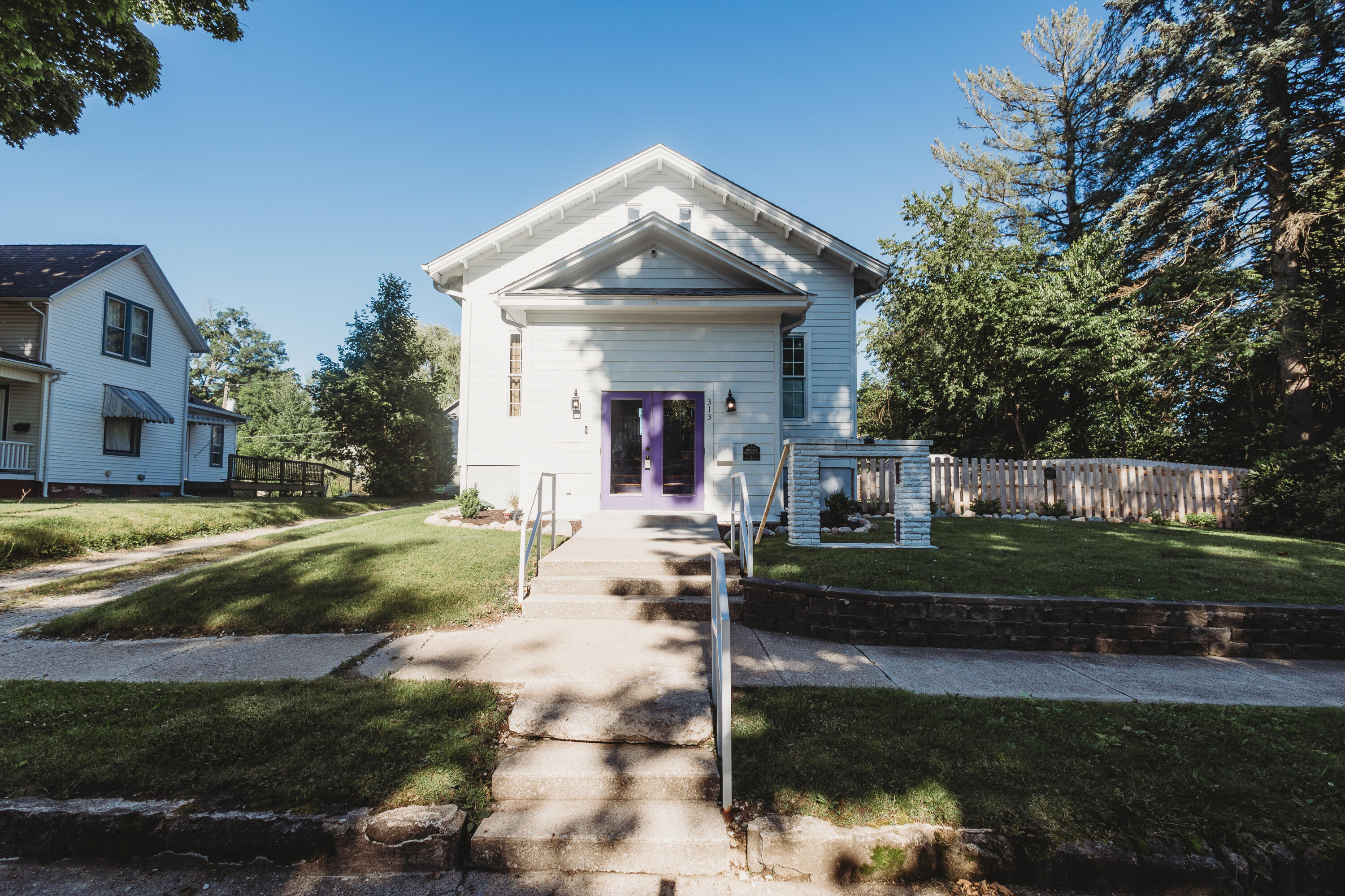 313 G Street