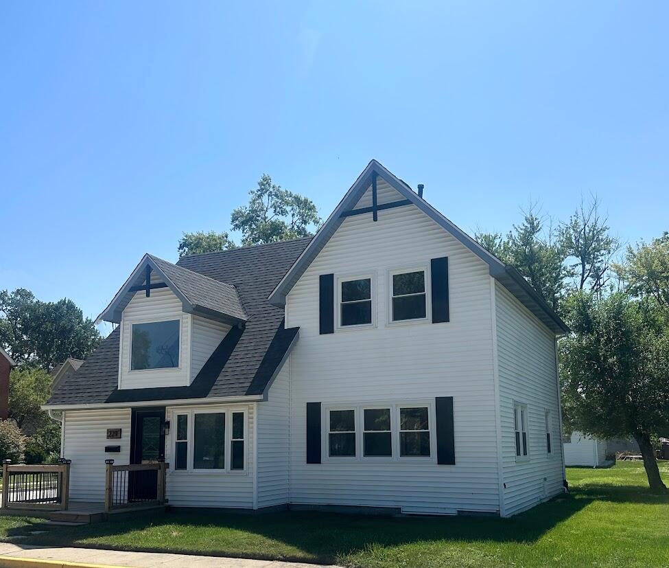 229 E Beam Street