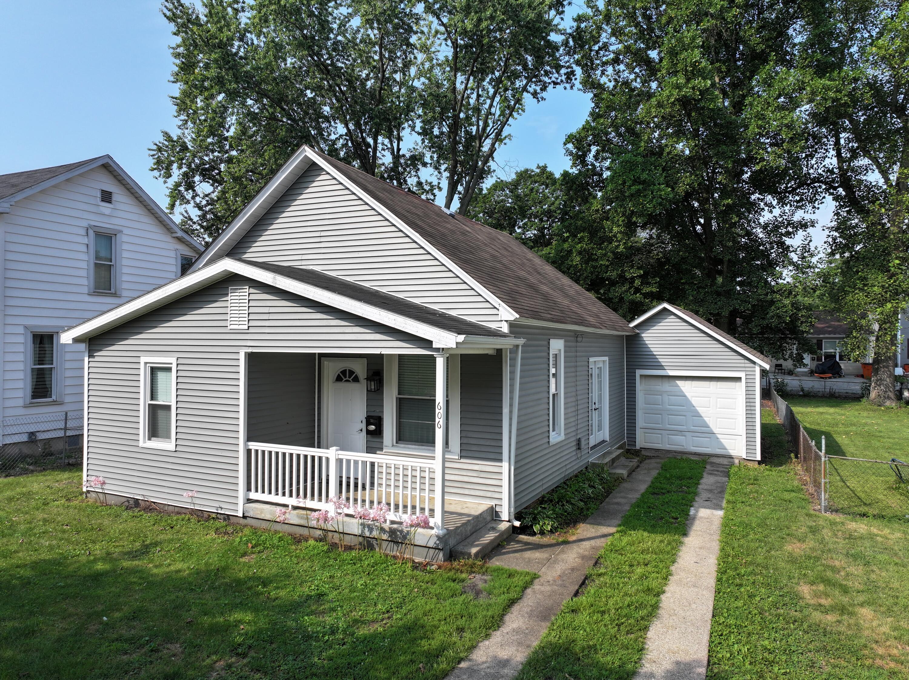 606 S Market Street Property Photo 1