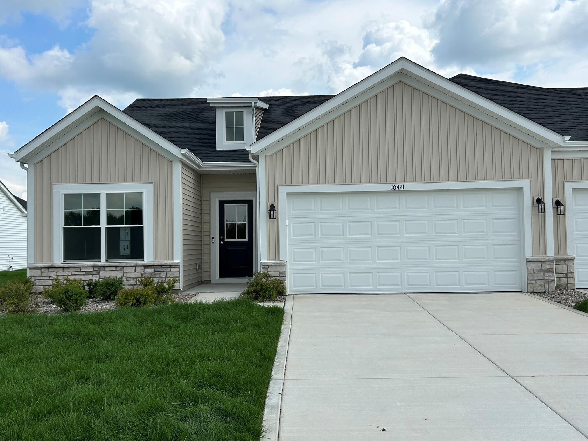 10421 Iowa Street Property Photo 1