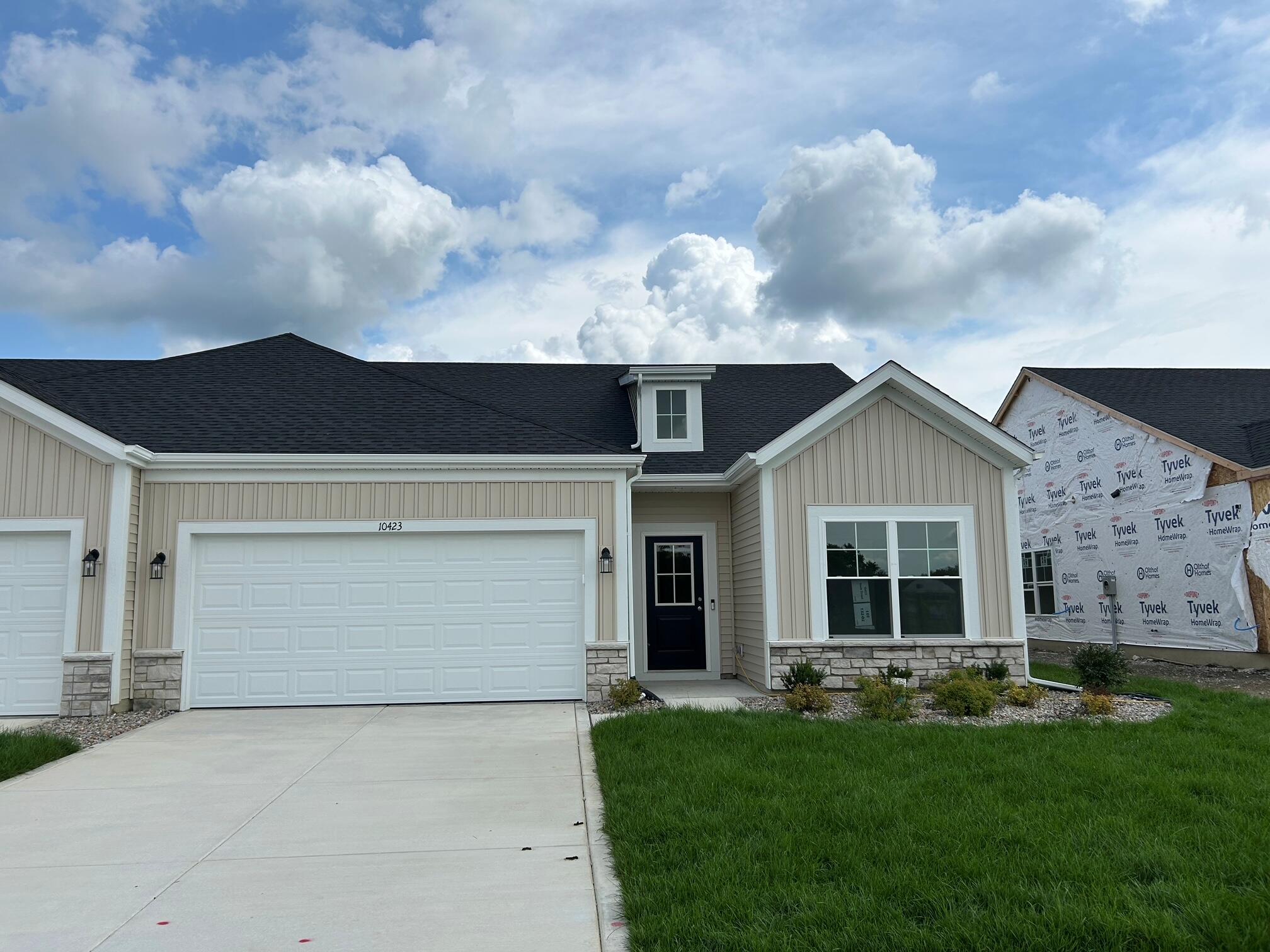 10423 Iowa Street Property Photo 1