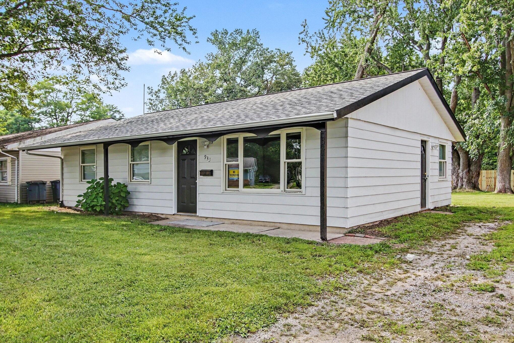 933 Henry Street Property Photo 1