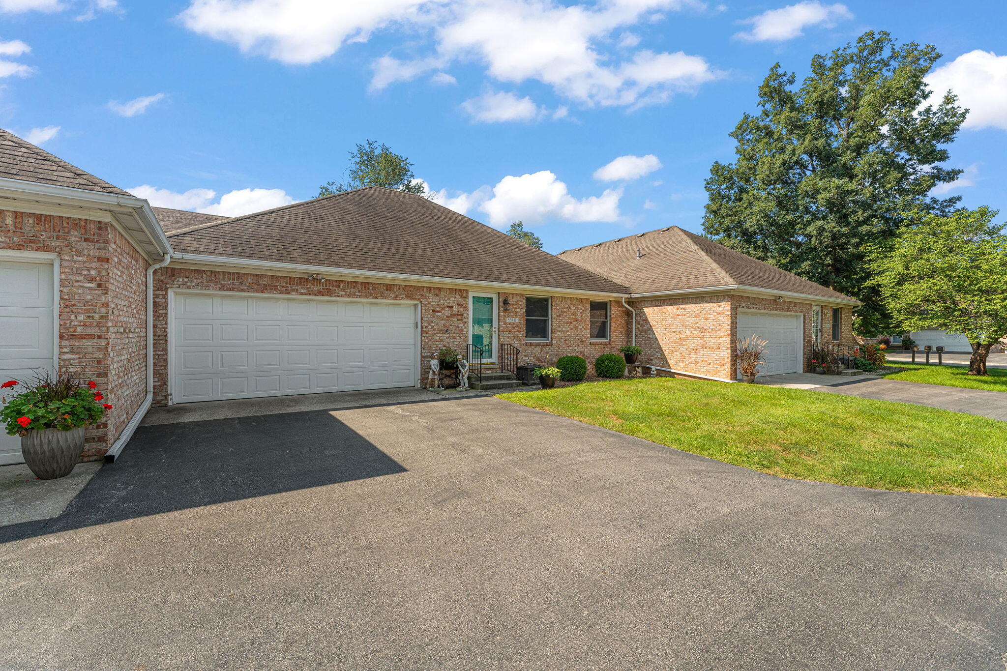 533 Begonia Street B Property Photo 1