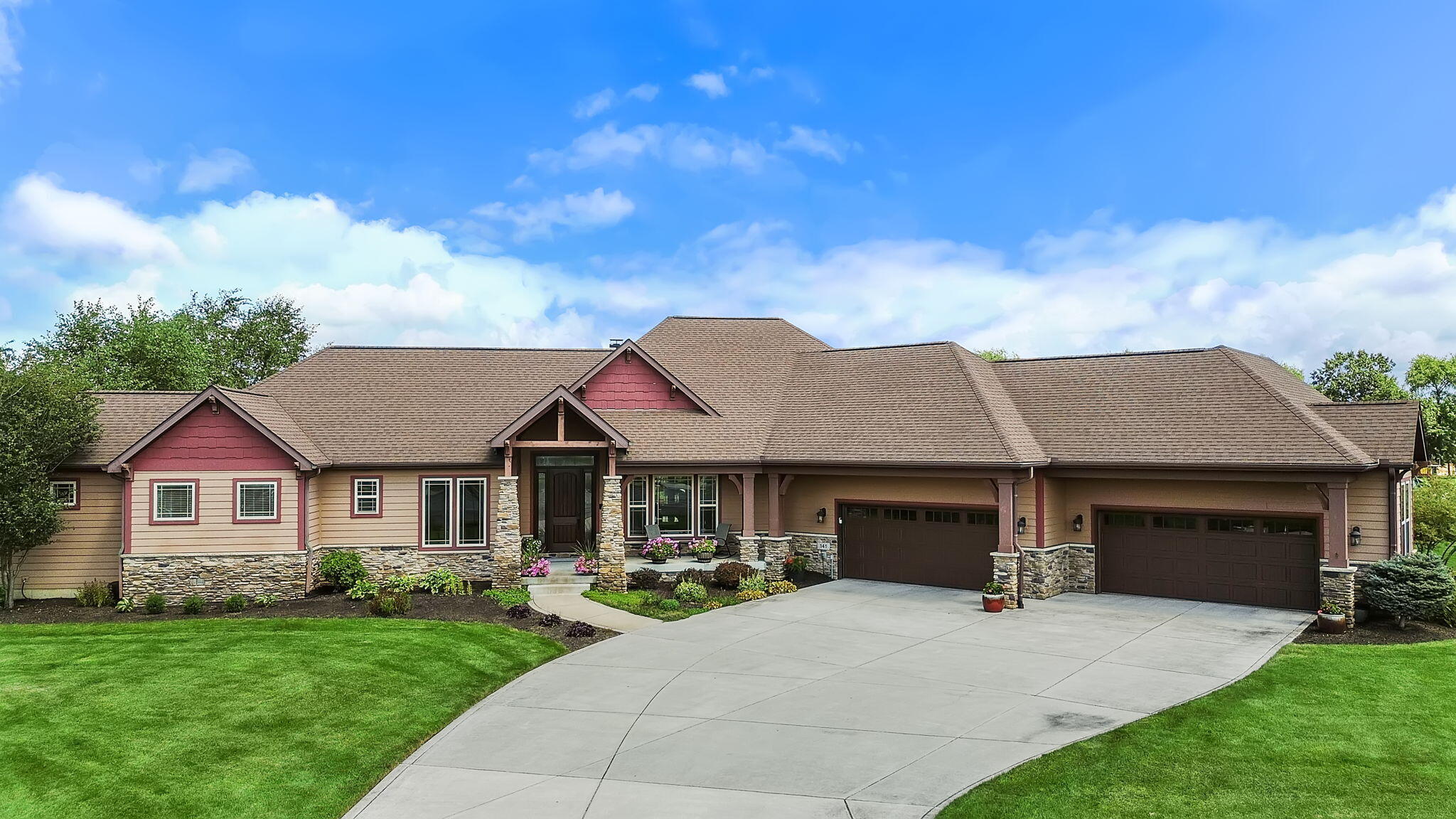 141 S Belgian Court Property Photo 1