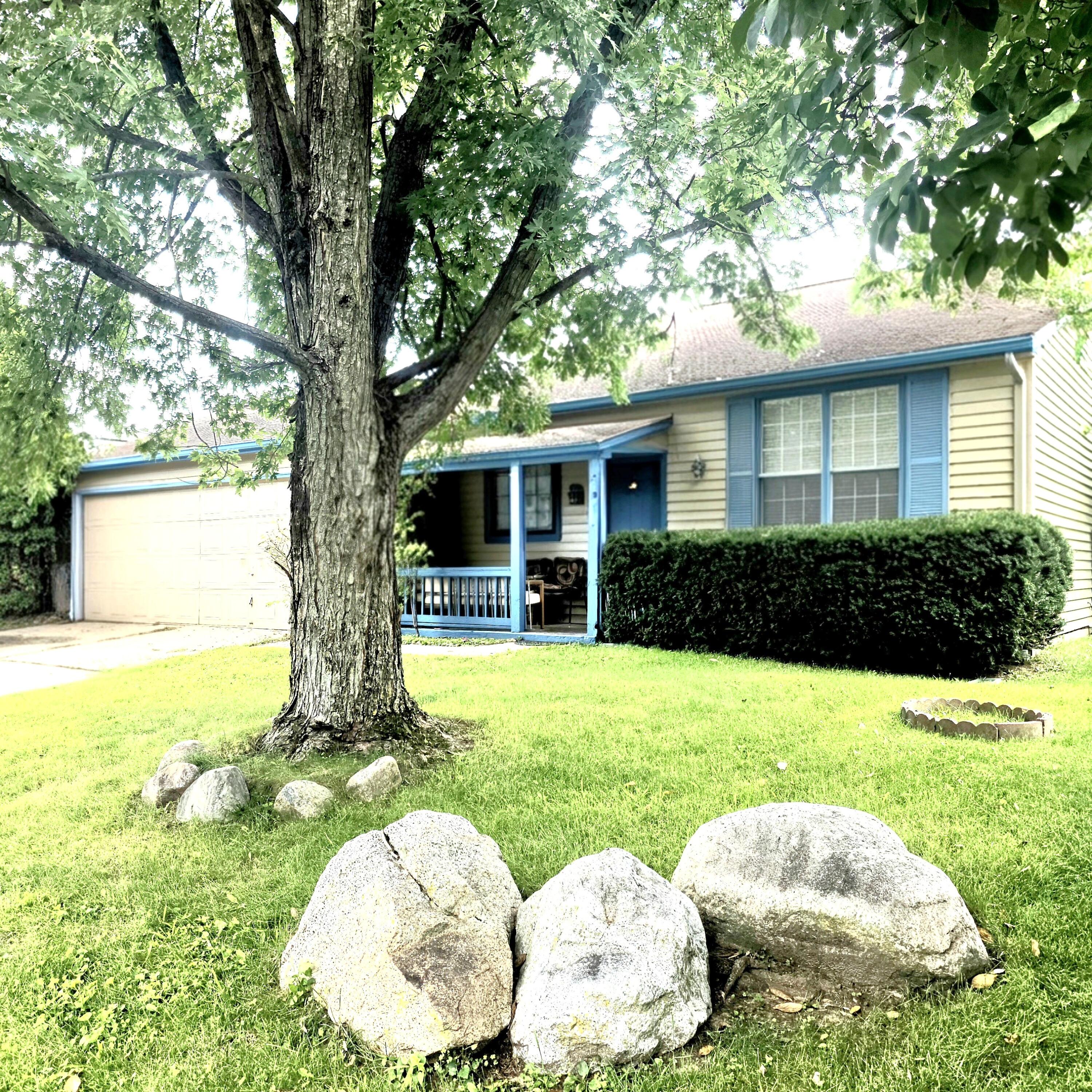 3360 Coventry Lane Property Photo 1