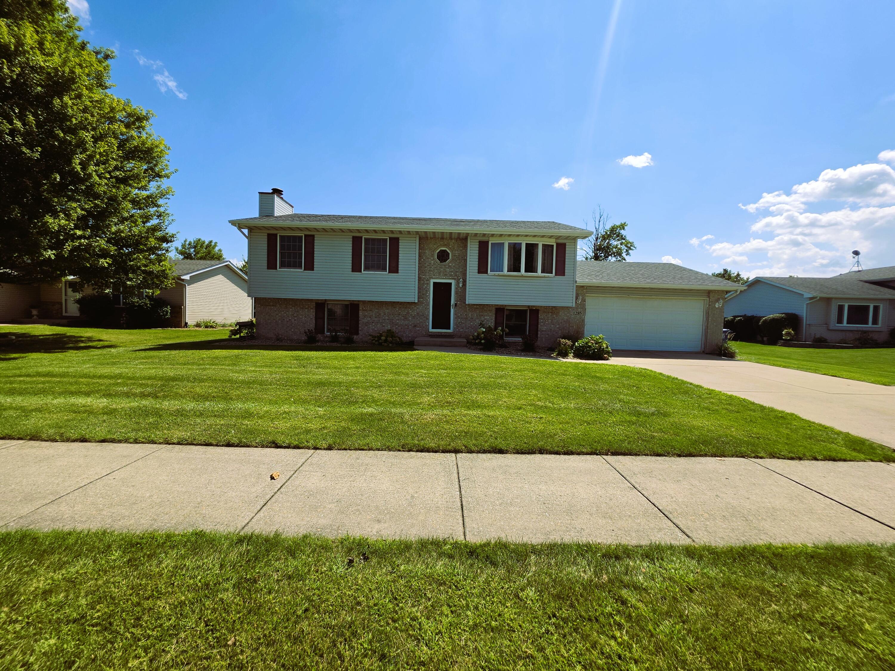1285 W 98th Avenue Property Photo 1