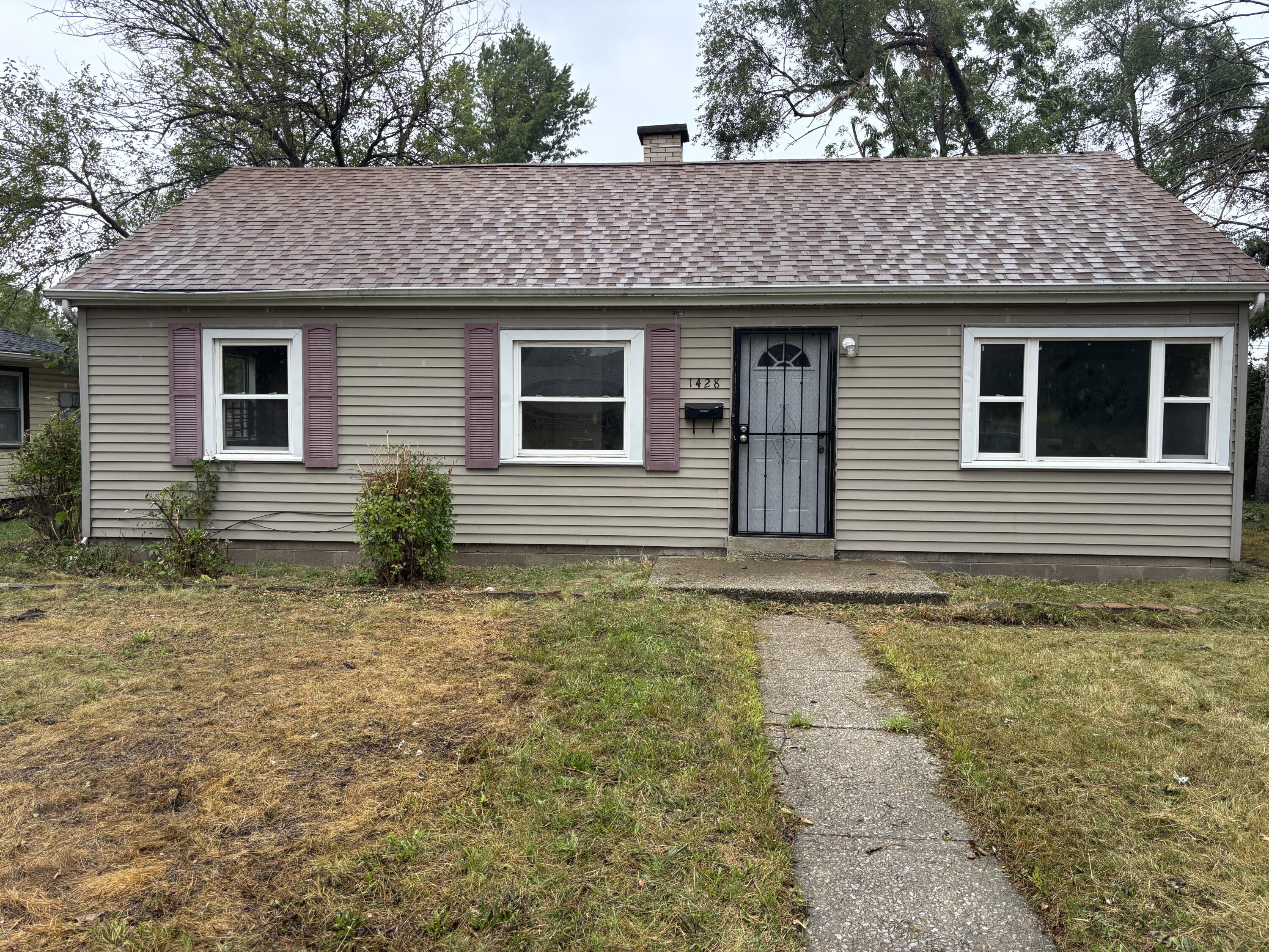 1428 W 45th Avenue Property Photo 1