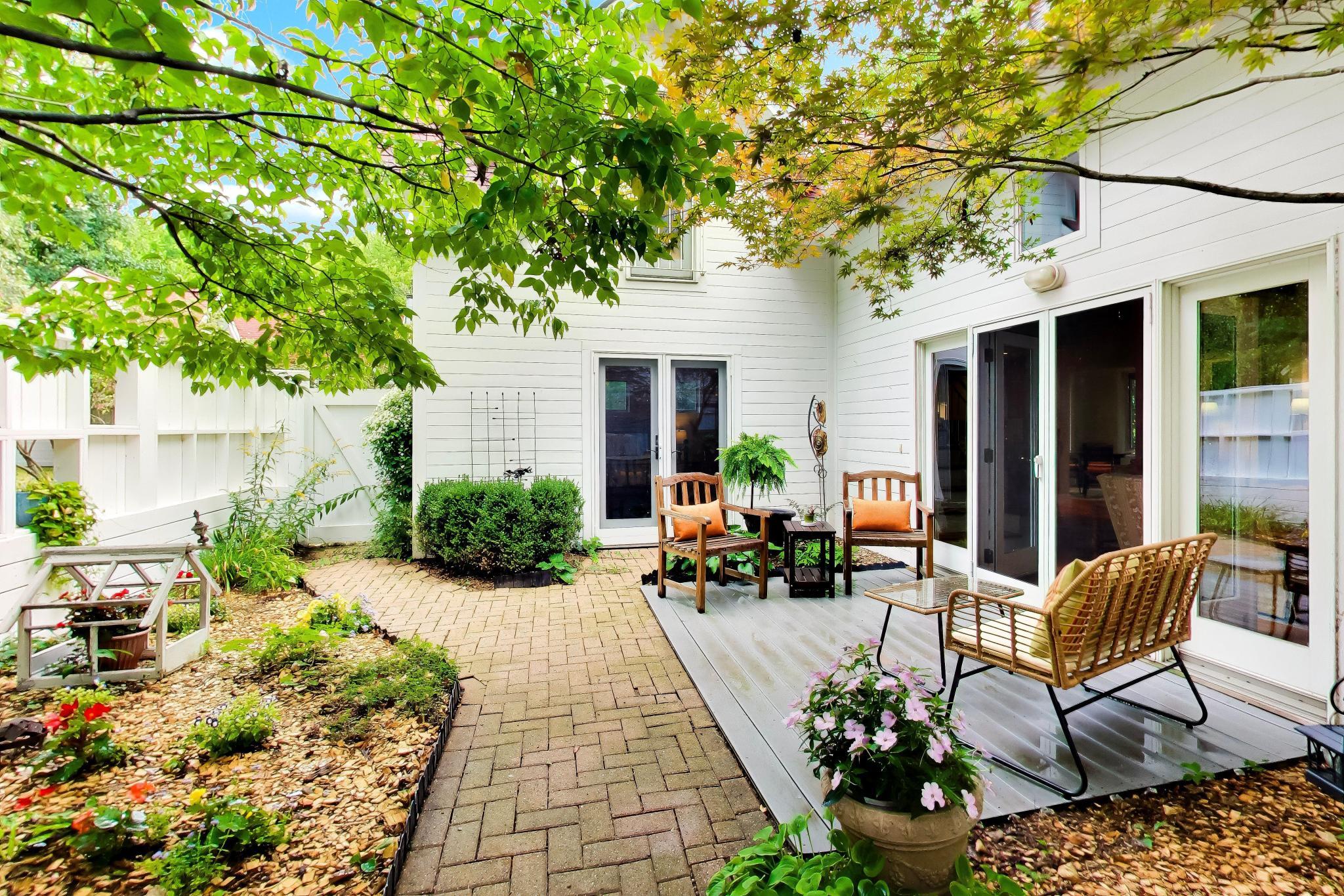 13 Tryon Farm Lane Property Photo 1