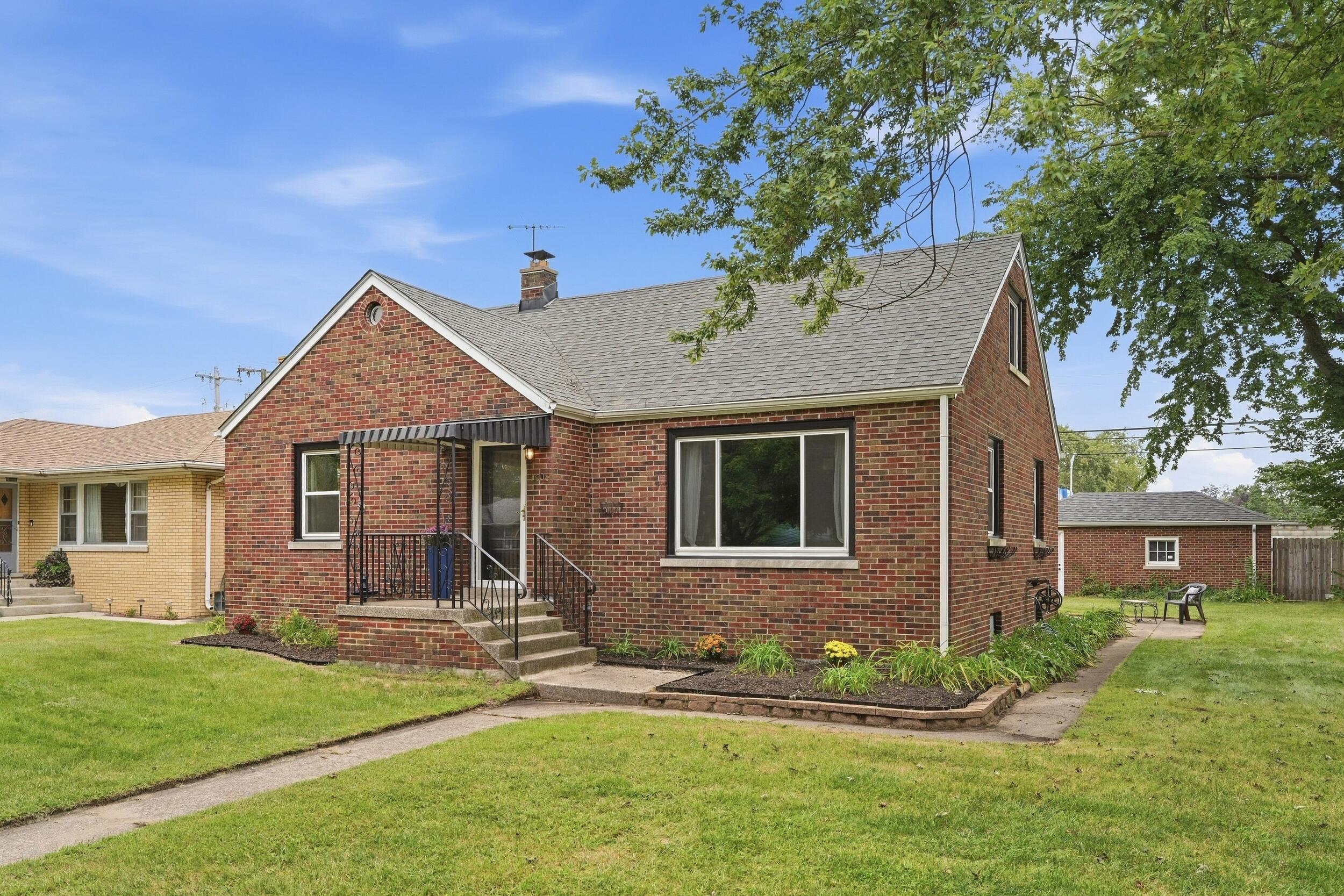 7406 Olcott Avenue Property Photo 1