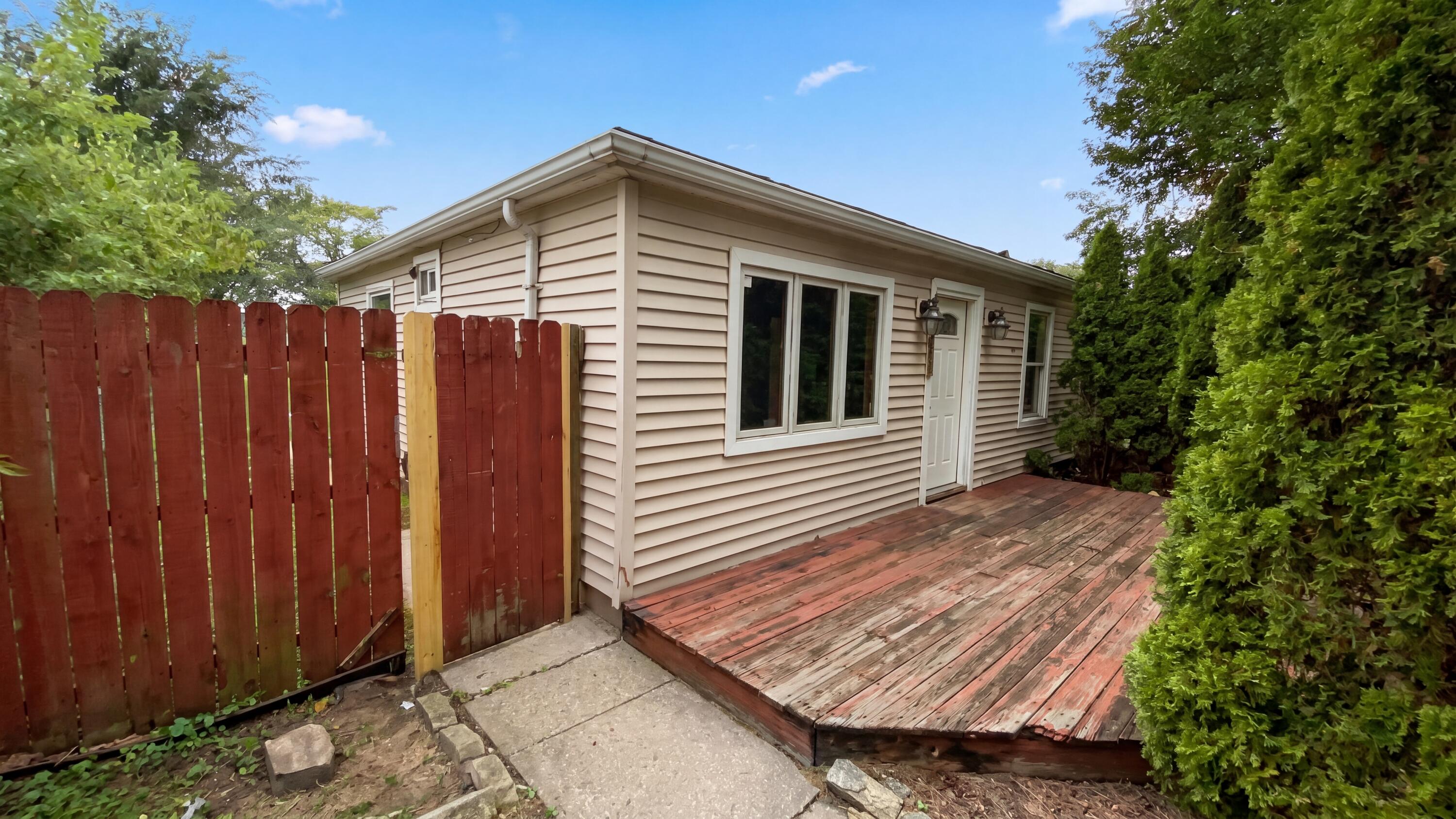 6618 Rhode Island Avenue Property Photo 1