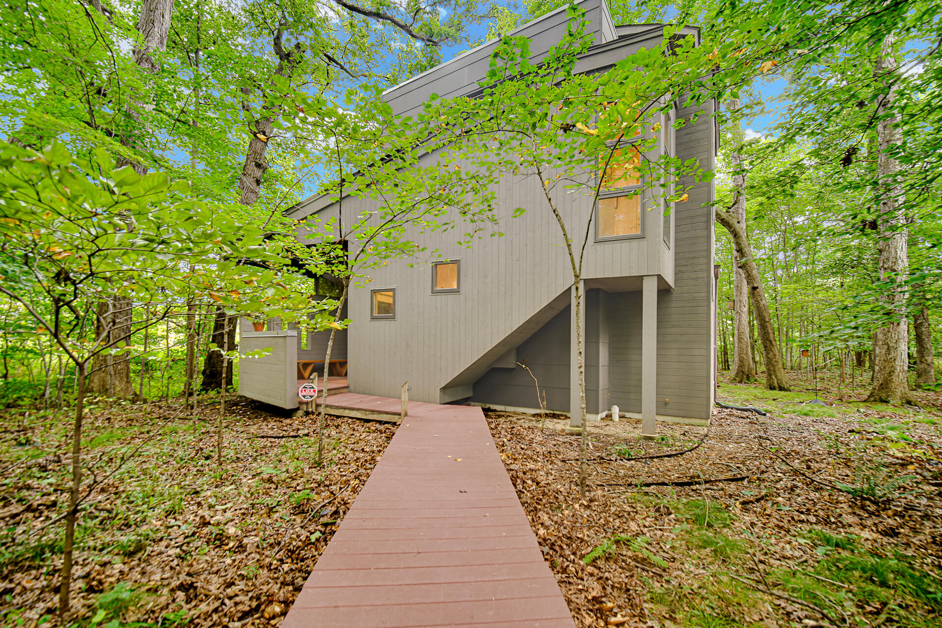 69 Tryon Farm Lane Property Photo 1