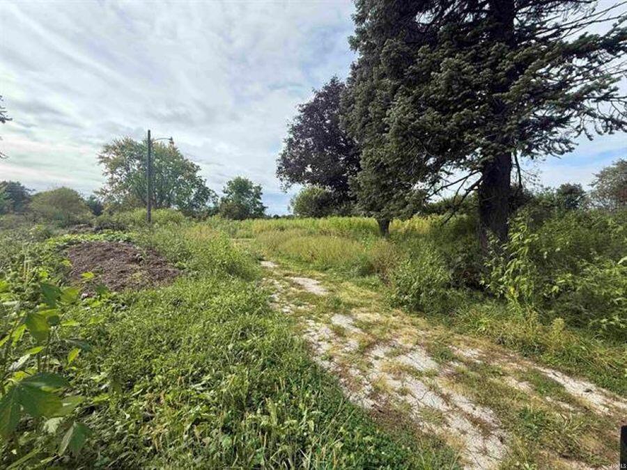 8636 N 900 Property Photo 1