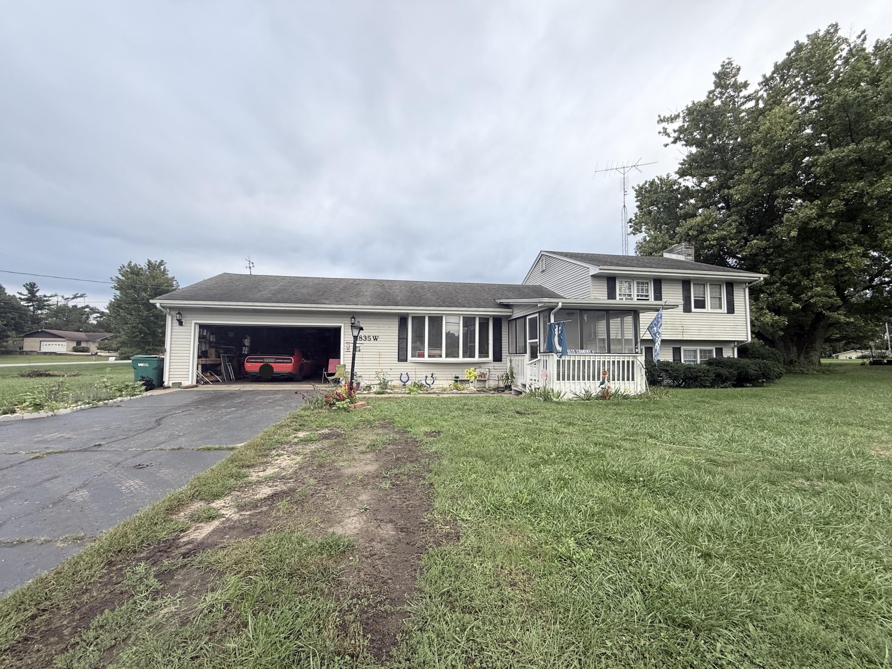 4835 W Hubeny Property Photo 1