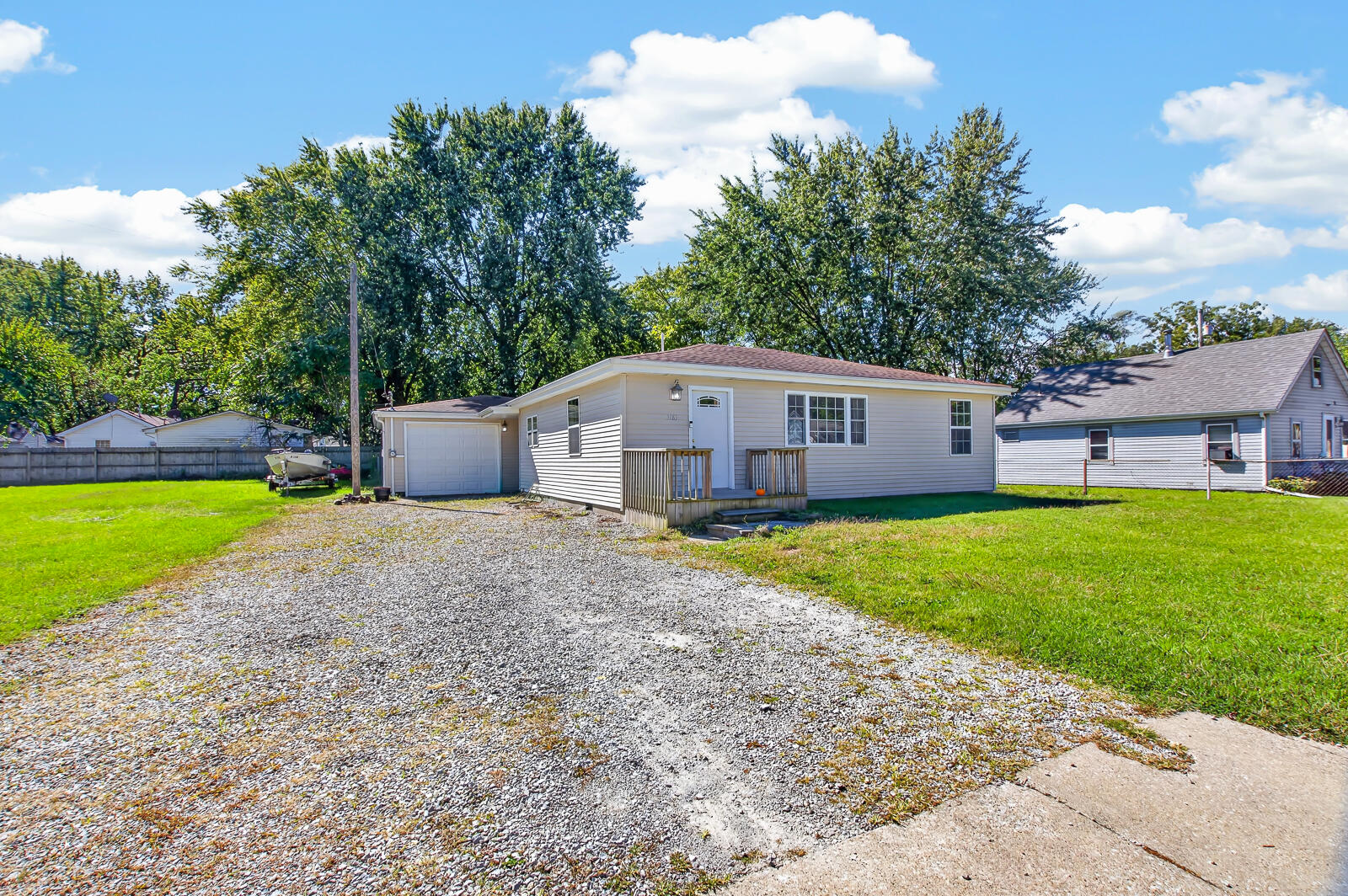 5187 Terry Avenue Property Photo 1