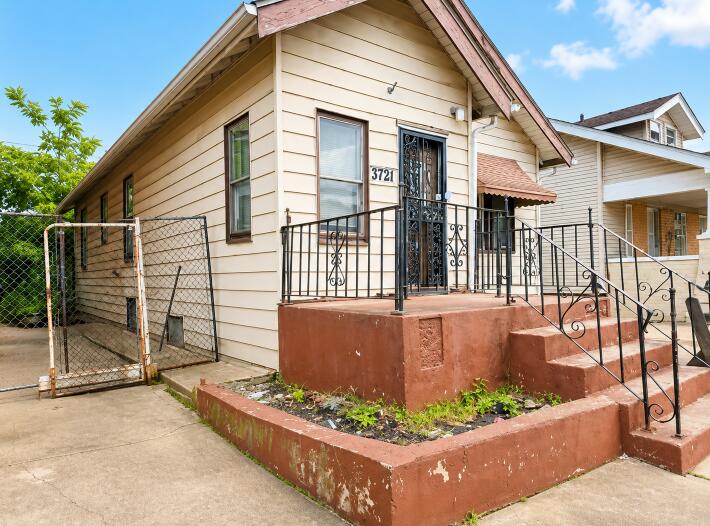 3721 Ivy Street Property Photo 1