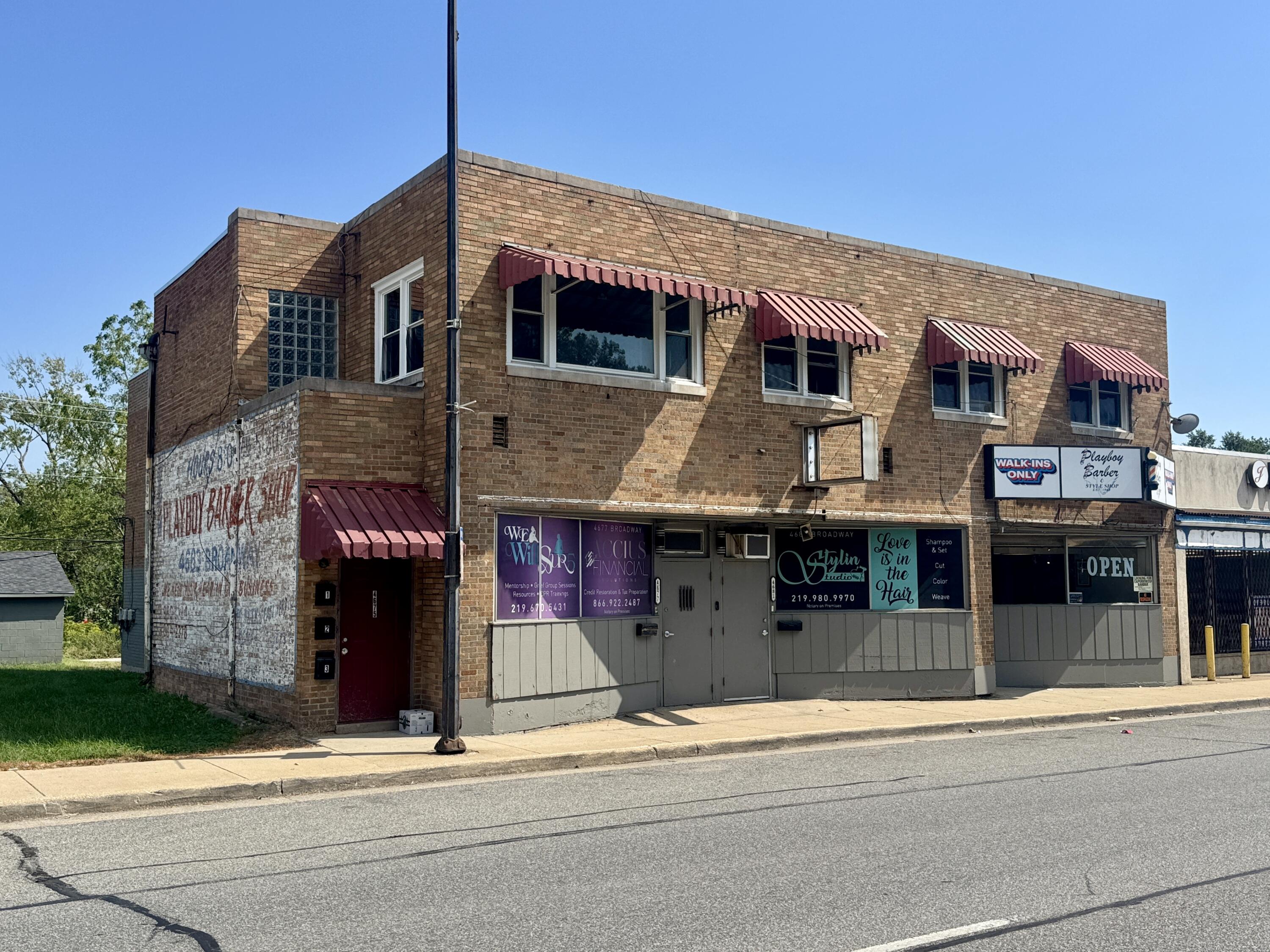 4683 Broadway Property Photo 1
