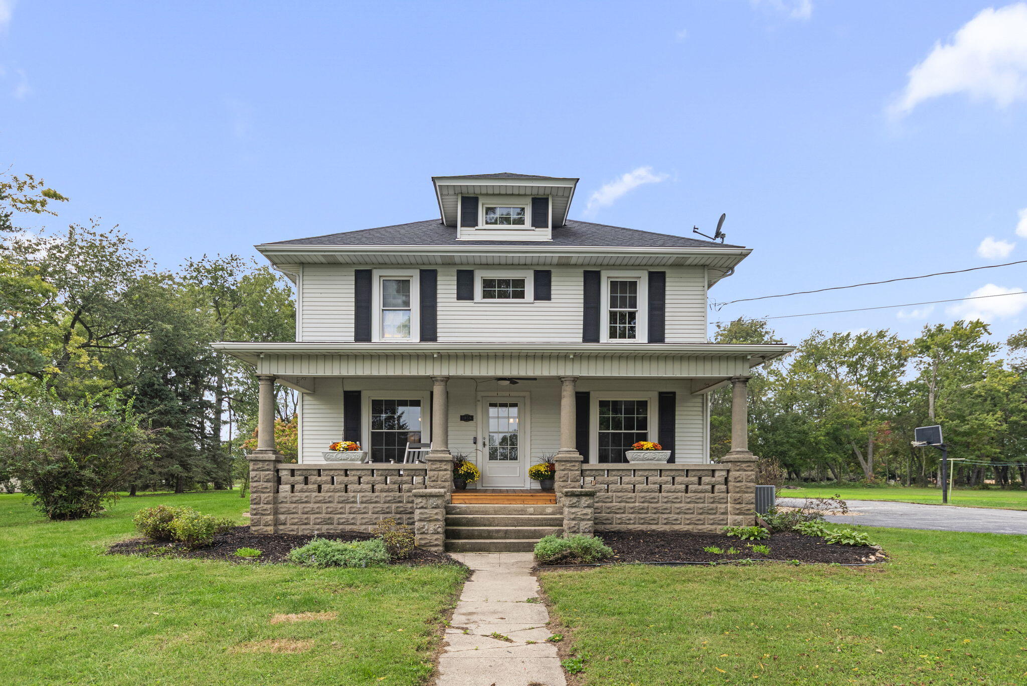 2958 Sturdy Road Property Photo 1